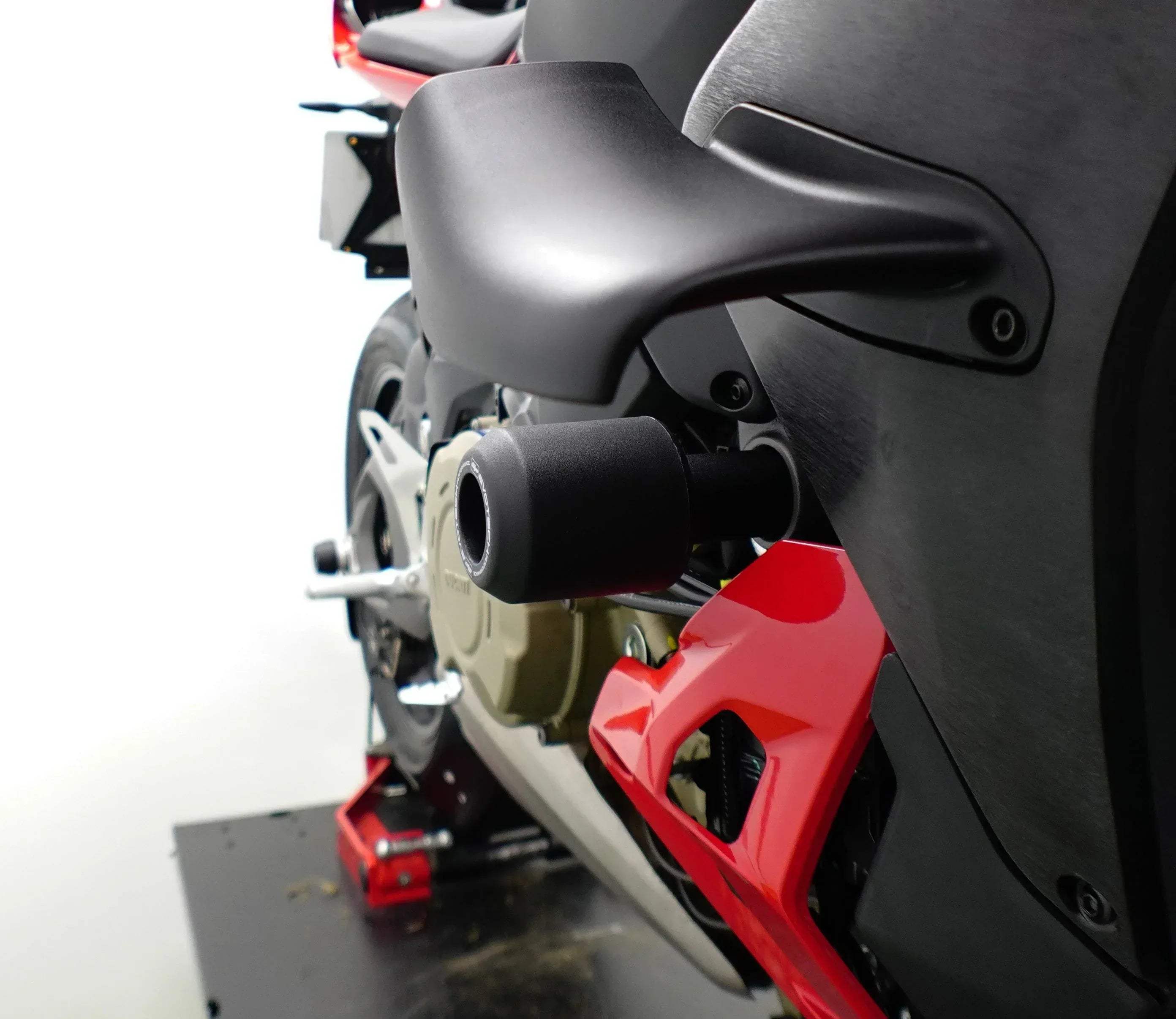 Evotech Frame Crash Protection - Ducati Streetfighter V4 (2025+) - Sturzpads | Evotech Performance