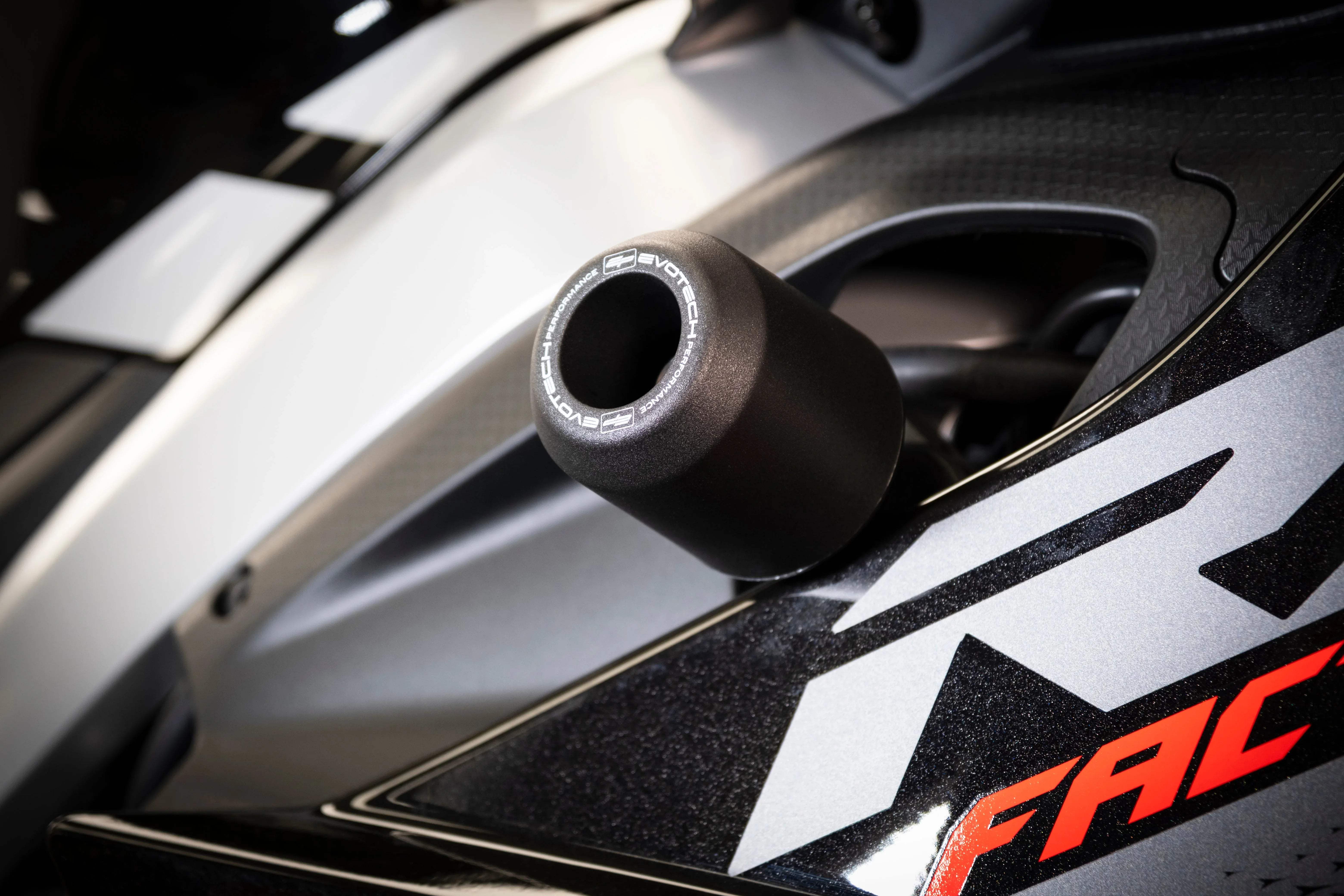Evotech Crash Protection - Aprilia RS 660 Factory (2025+) - Sturzpads | Evotech Performance