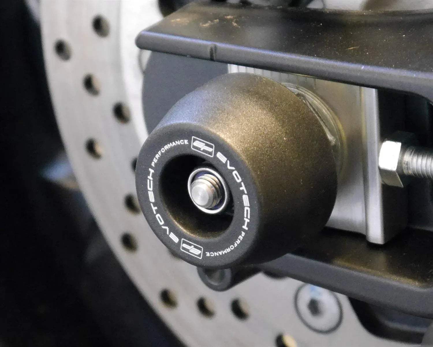 Evotech Rear Spindle Bobbins - Yamaha XSR900 (2016 - 2021) - Spindle Bobbins | Evotech Performance