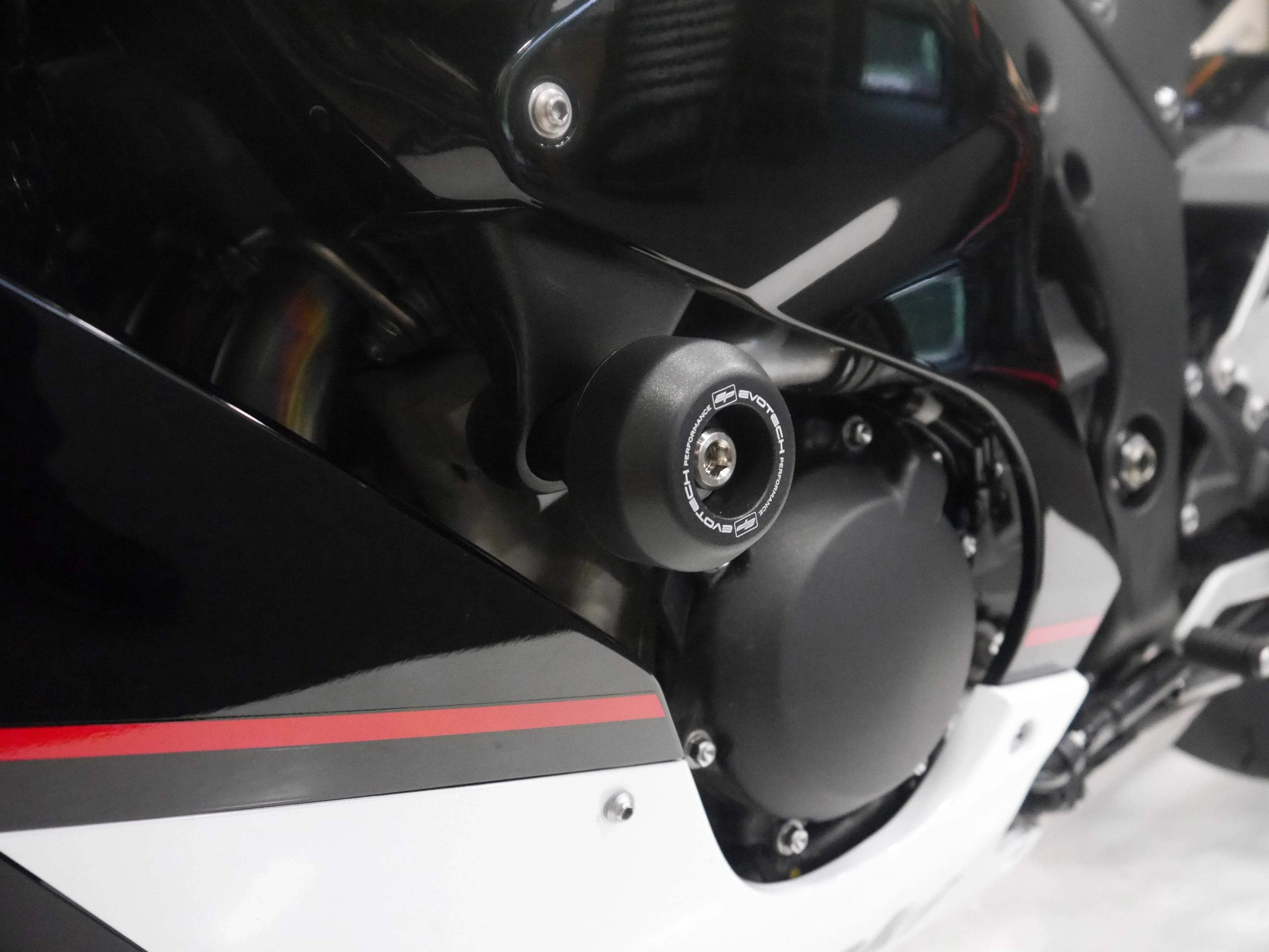Evotech Kawasaki Ninja ZX-10RR Crash Protection (2021+) - Sturzpads | Evotech Performance