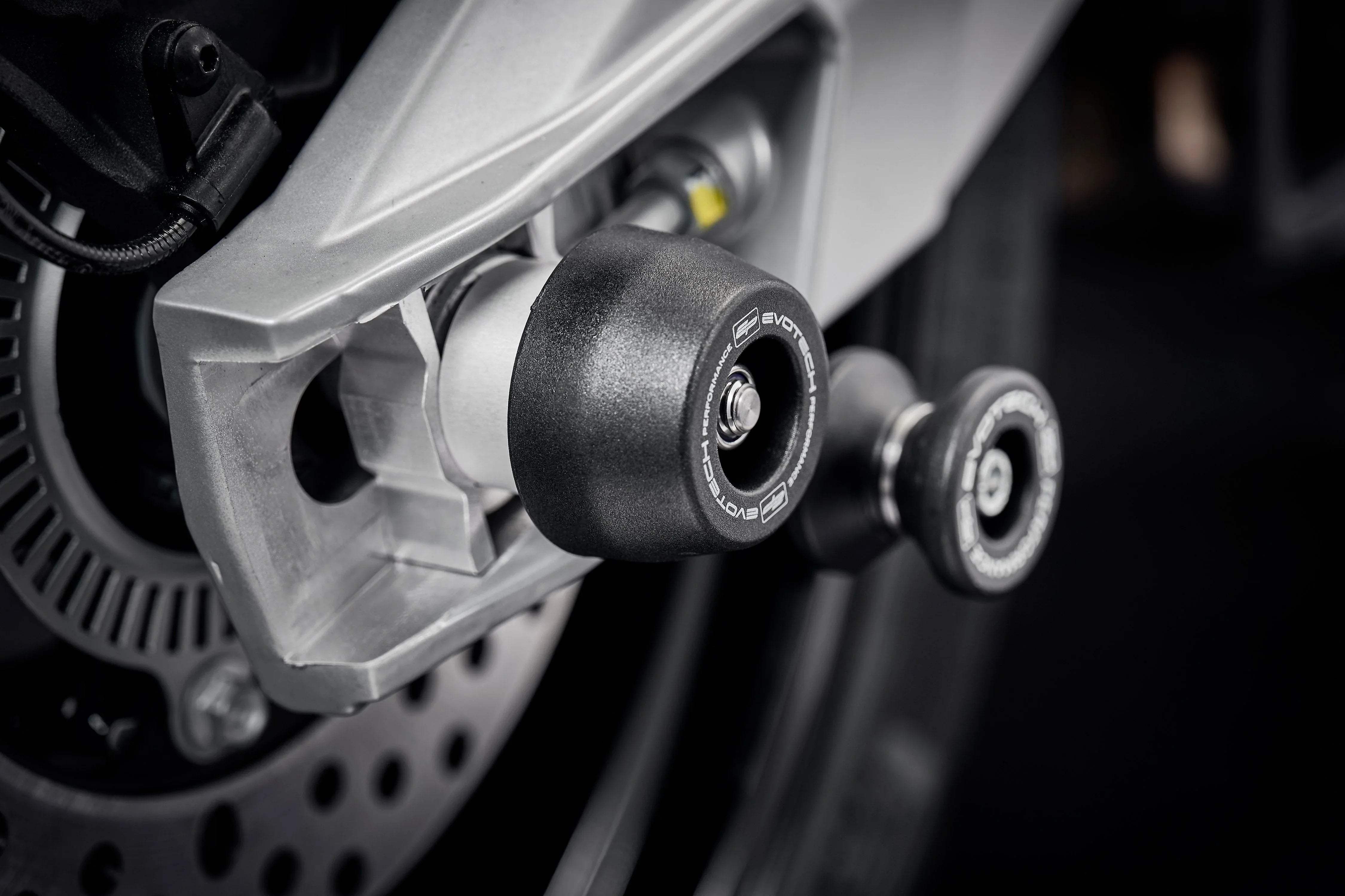 Evotech Spindle Bobbins Kit - Aprilia RS 660 Factory (2025+) - Spindle Bobbins | Evotech Performance