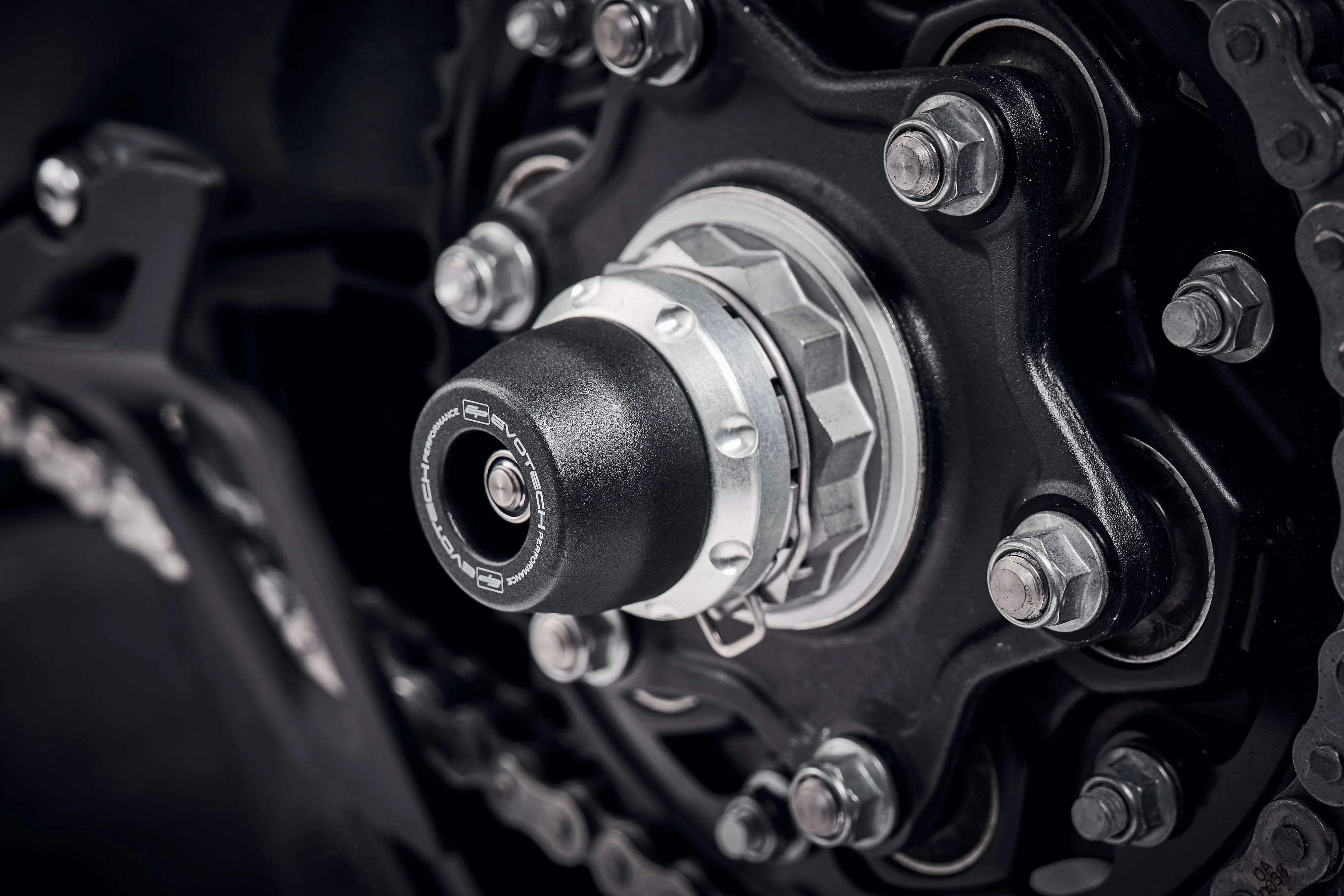Evotech Performance Spindle Bobbins Kit - Triumph Speed Triple 1200 RS (2021 - 2024) - Spindle Bobbins | Evotech Performance