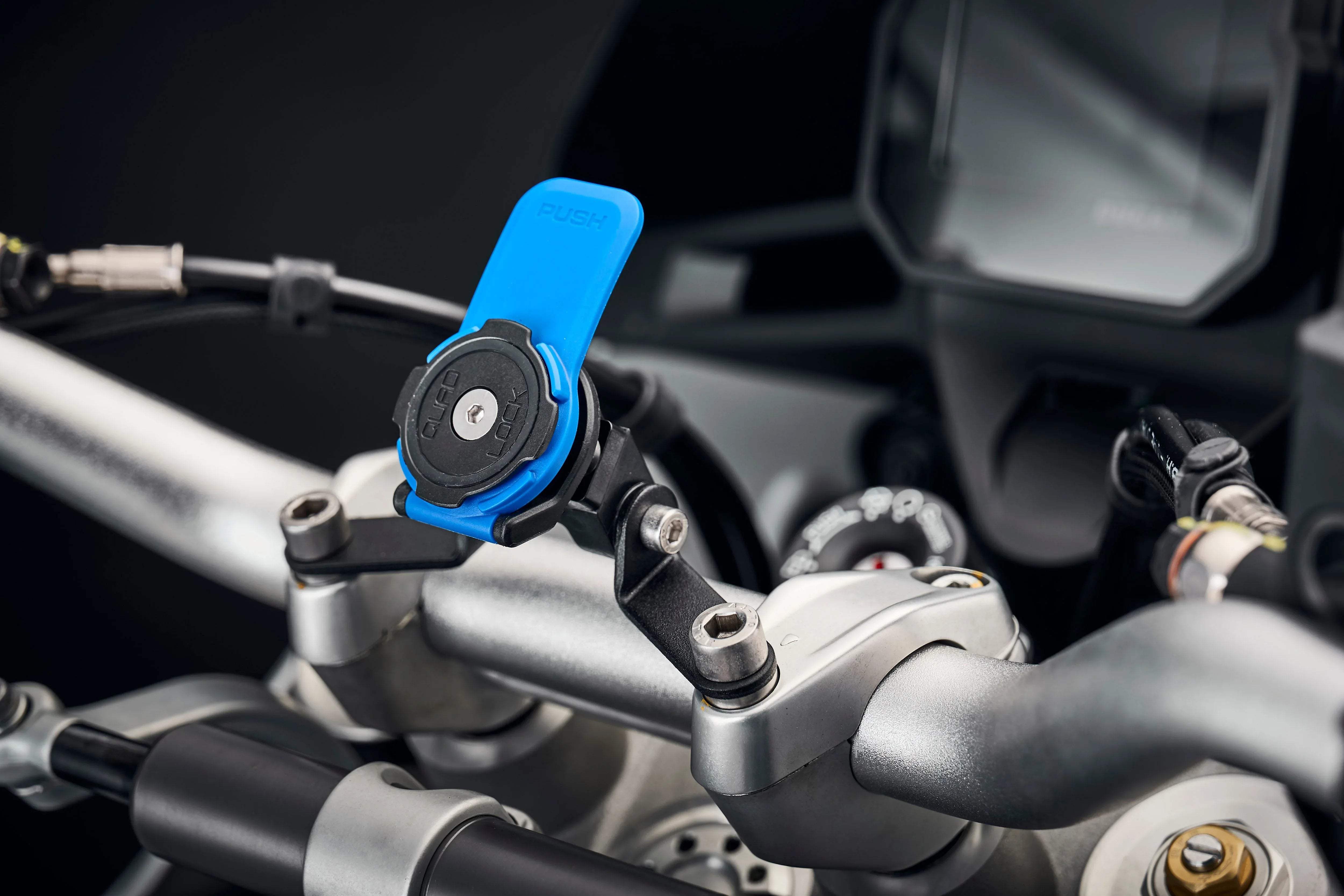 Evotech Performance Quad Lock Compatible Handlebar Clamp Mount - Yamaha MT-03 (2022 - 2024) - Halterung Quad Lock | Evotech Performance
