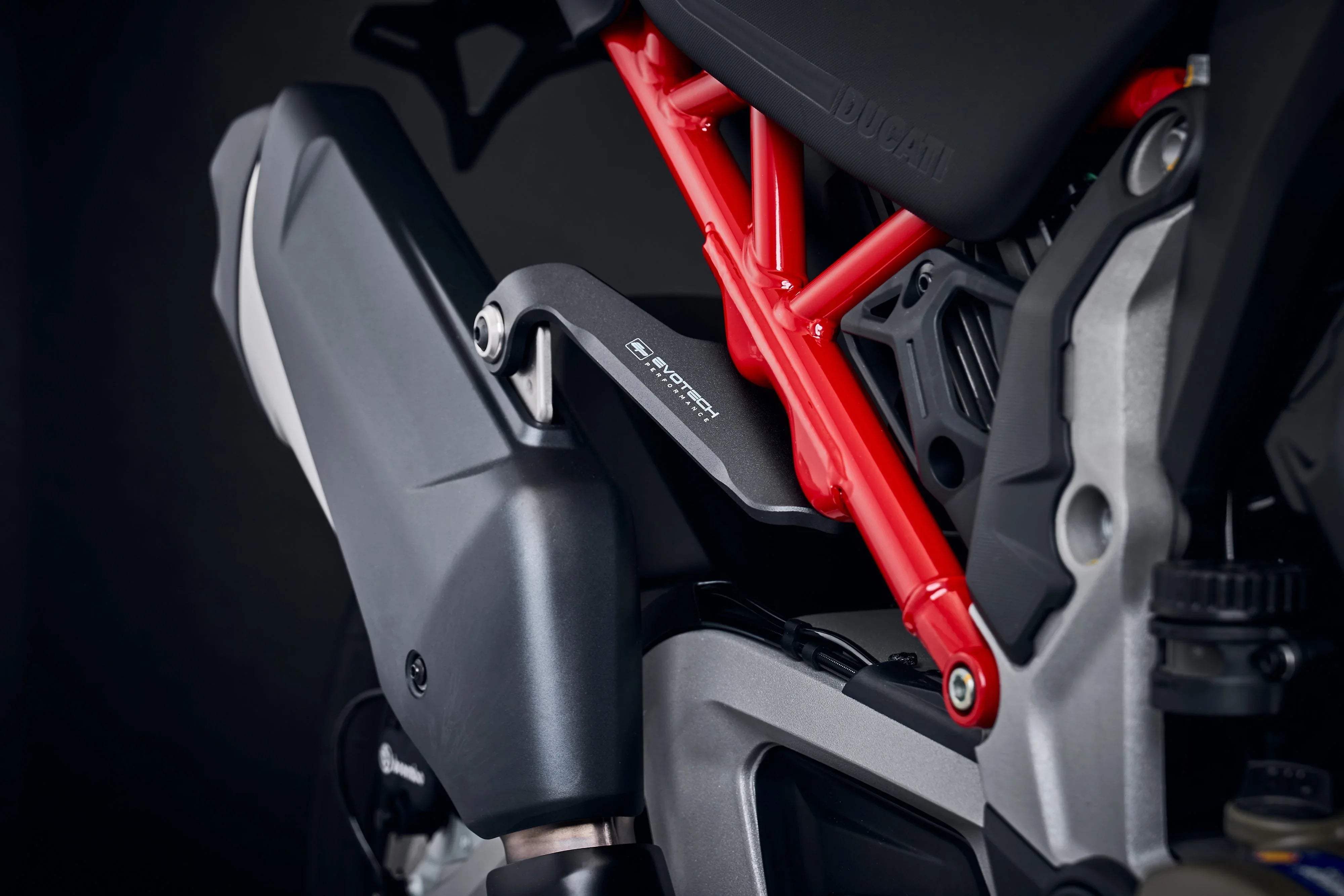 Evotech Performance Ducati Multistrada V4 S Exhaust Hanger & Pillion Footpeg Removal Kit (2021 - 2024) - Auspuffhalterung | Evotech Performance
