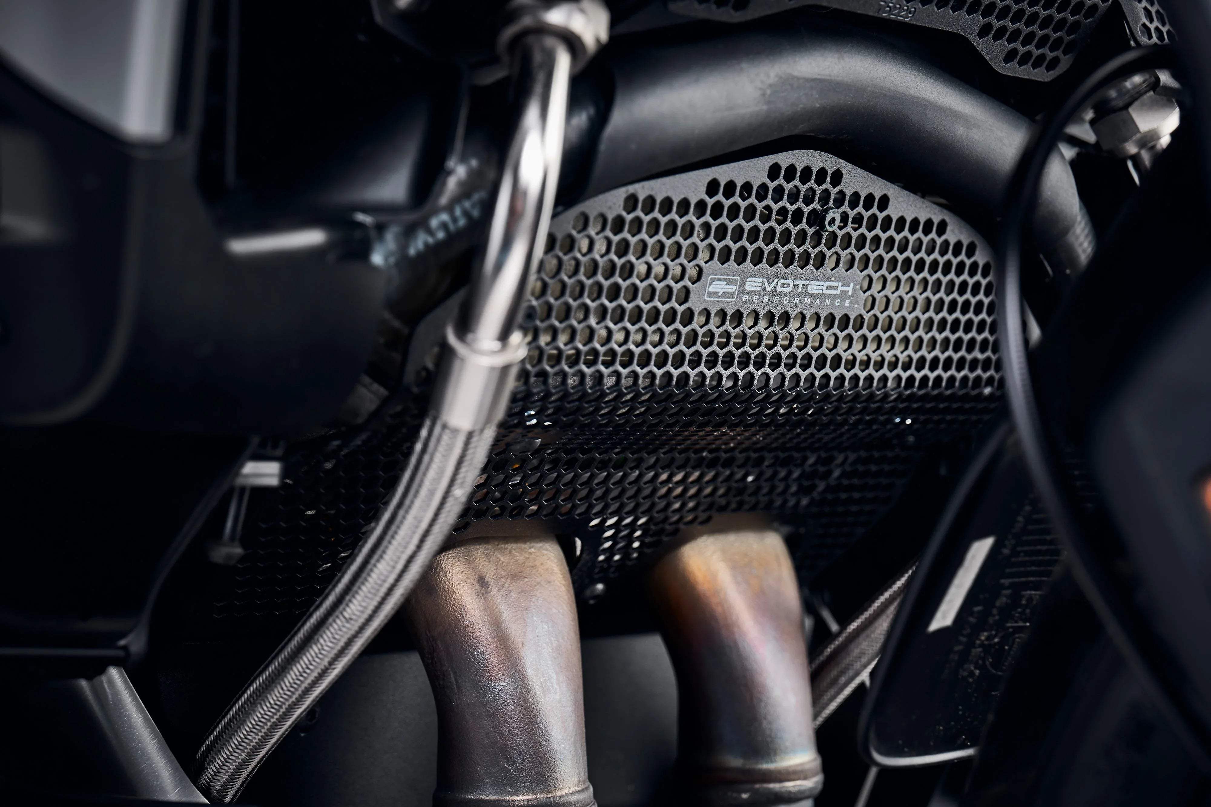 Evotech Performance Multistrada V4 Pikes Peak Radiator Cylinder Head Guard Complete Set (2022 - 2024) - Kühlerschutzgitter | Evotech Performance