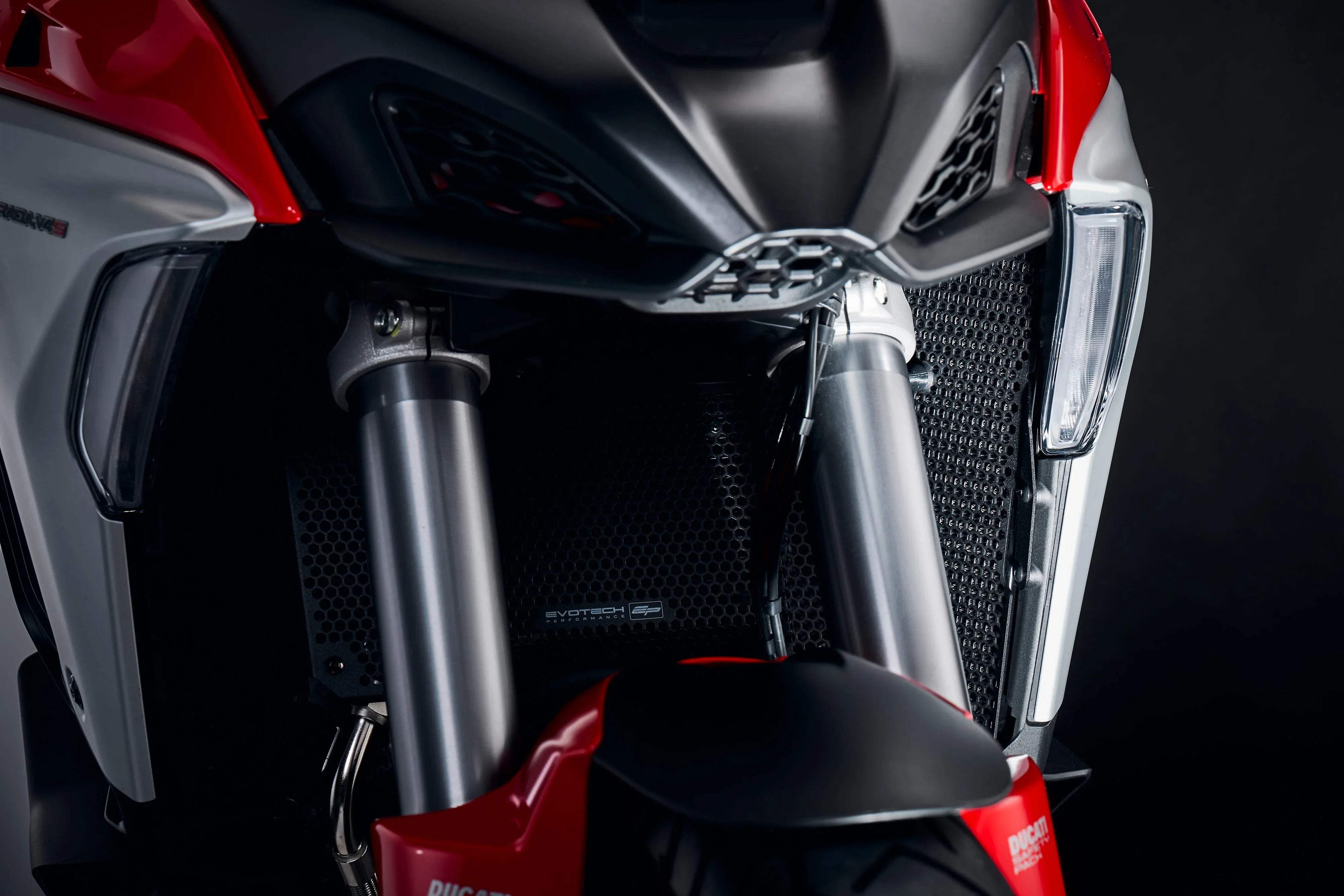 Evotech Performance Multistrada V4 Pikes Peak Radiator Cylinder Head Guard Complete Set (2022 - 2024) - Kühlerschutzgitter | Evotech Performance