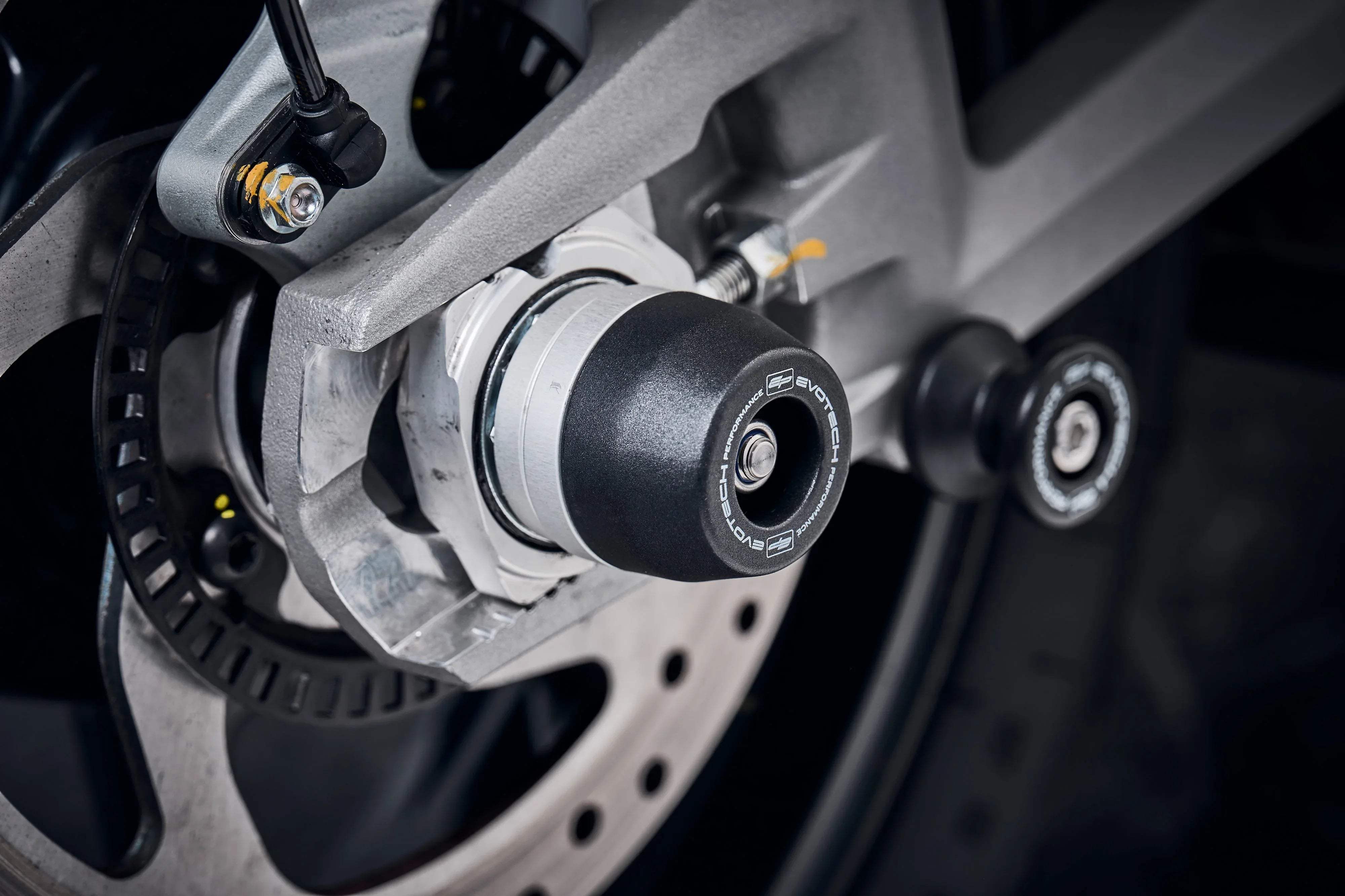 Evotech Performance Spindle Bobbins Kit - Ducati Multistrada V4 S (2021 - 2024) - Spindle Bobbins | Evotech Performance