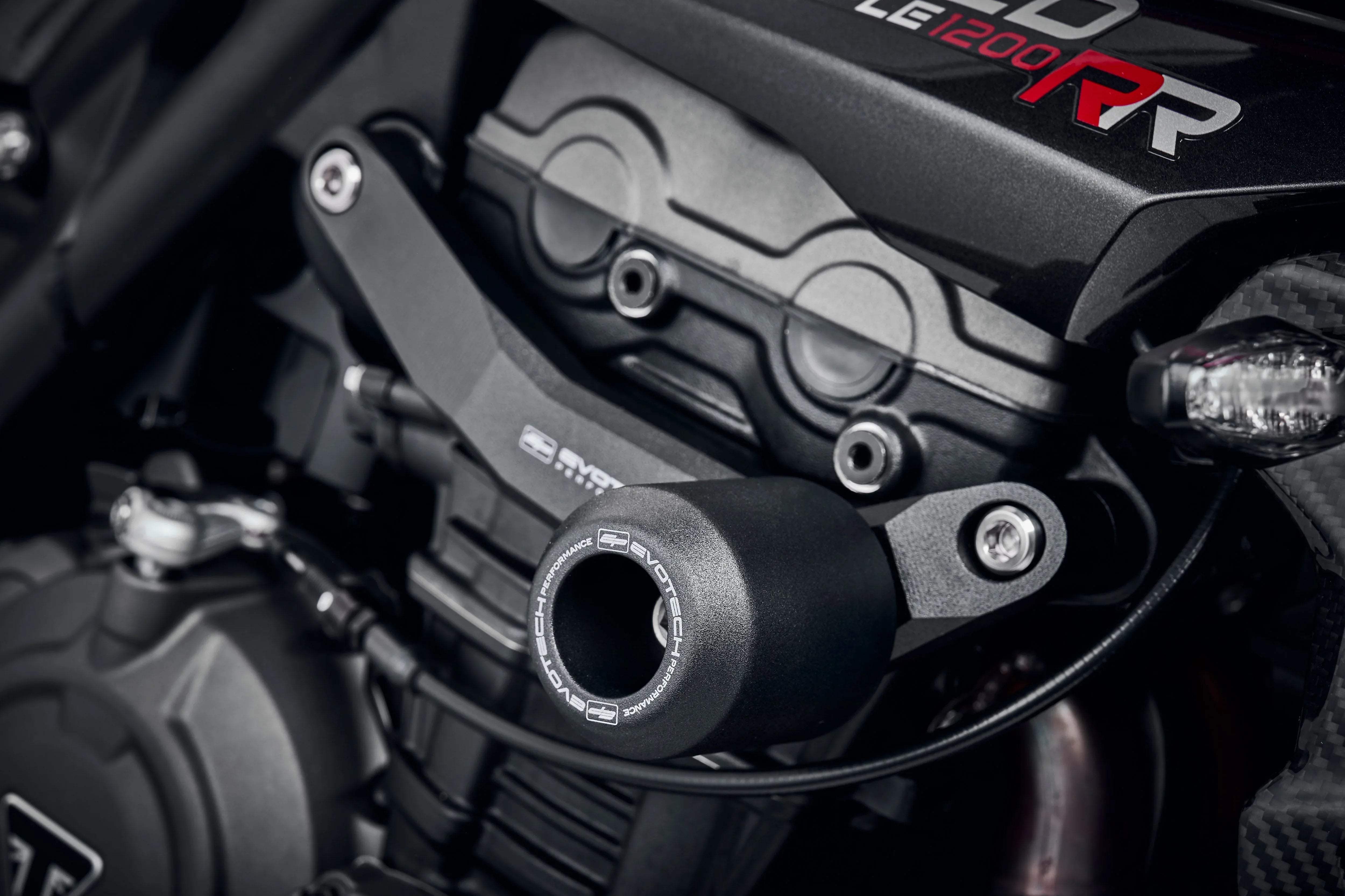 Evotech Performance Crash Protection - Triumph Speed Triple 1200 RR (2022+) - Sturzpads | Evotech Performance
