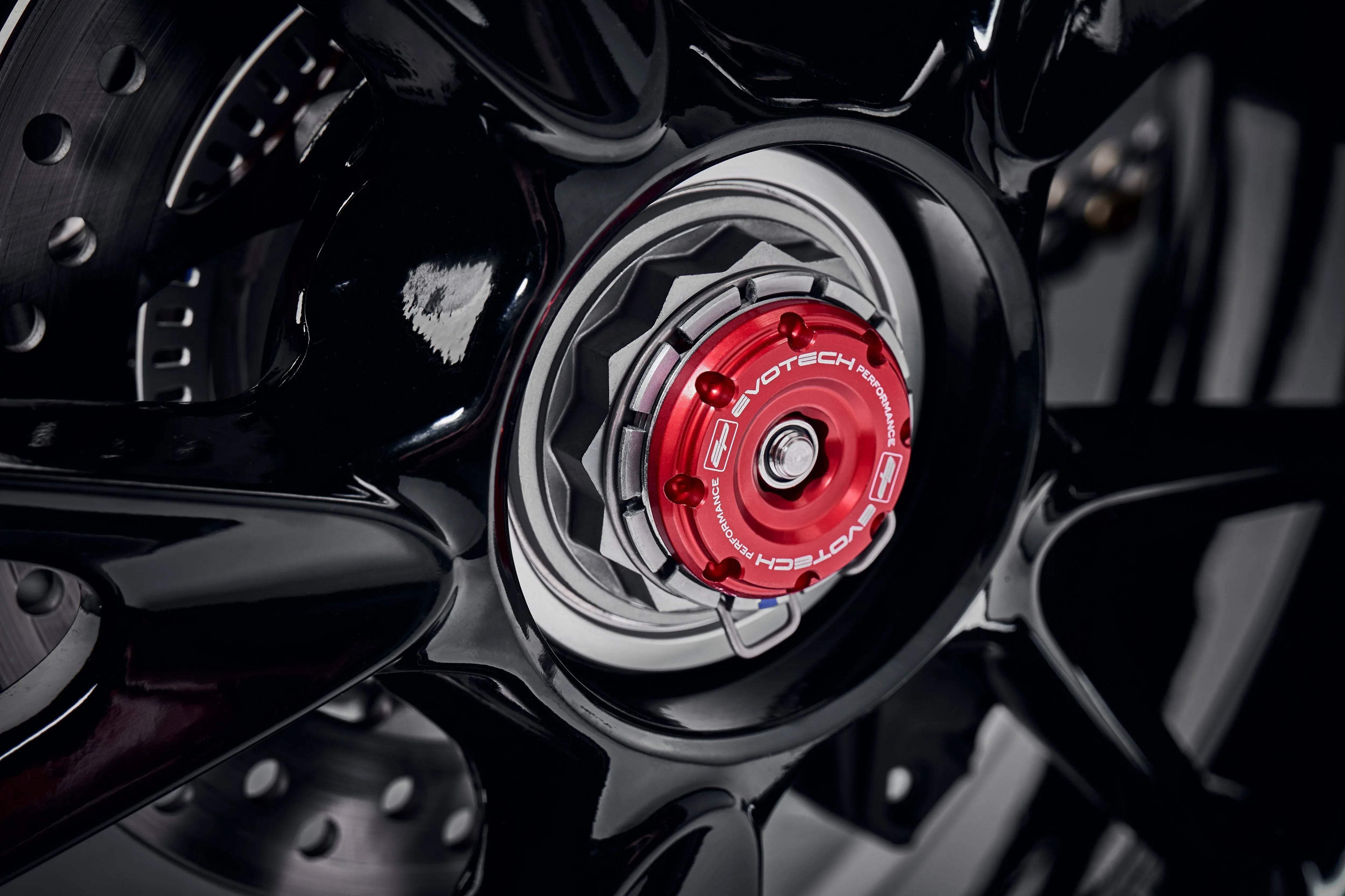 Evotech Performance Spindle Bobbins Kit - Triumph Speed Triple 1200 RR (2022+) - Spindle Bobbins | Evotech Performance