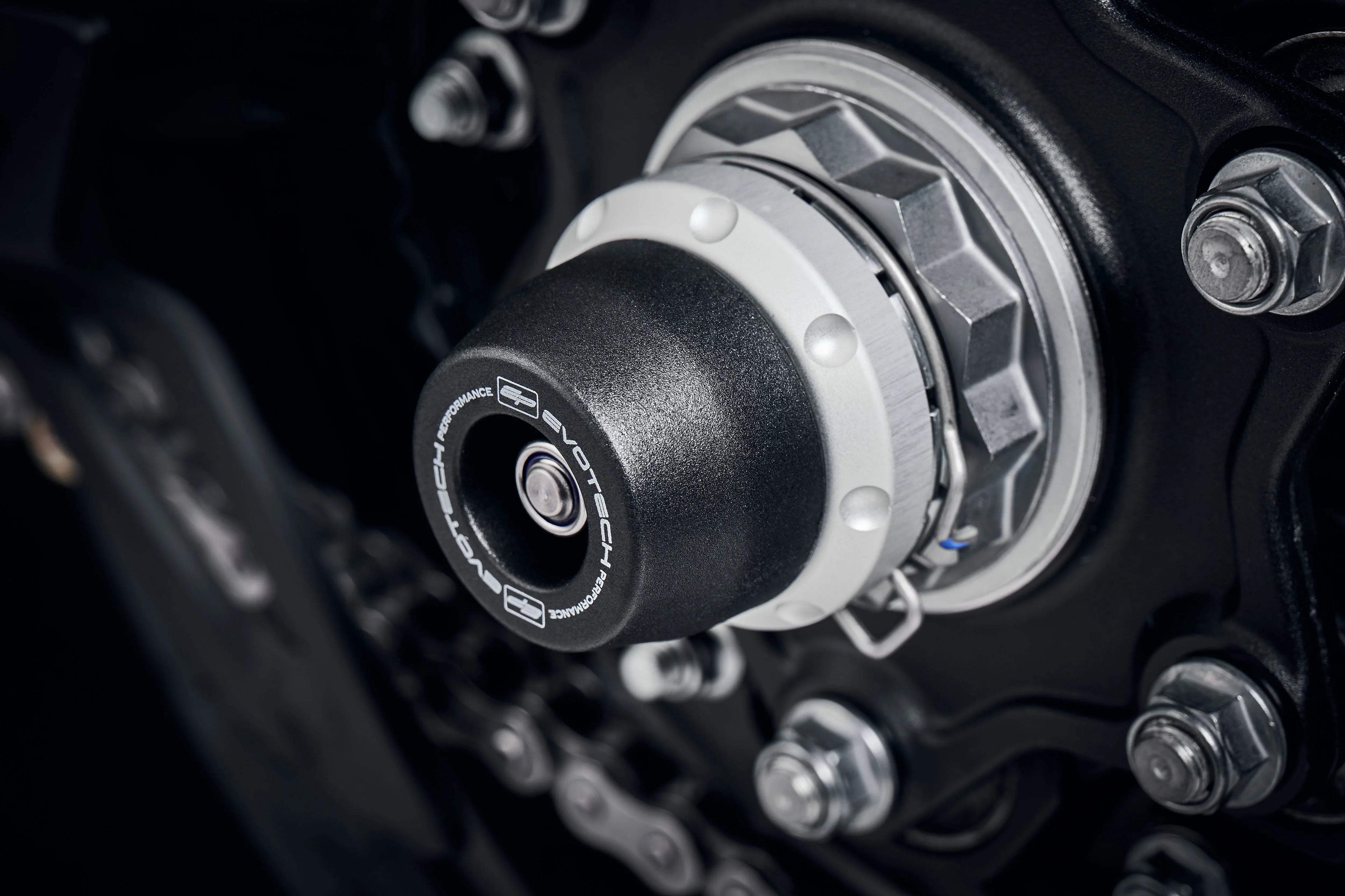 Evotech Performance Spindle Bobbins Kit - Triumph Speed Triple 1200 RR (2022+) - Spindle Bobbins | Evotech Performance