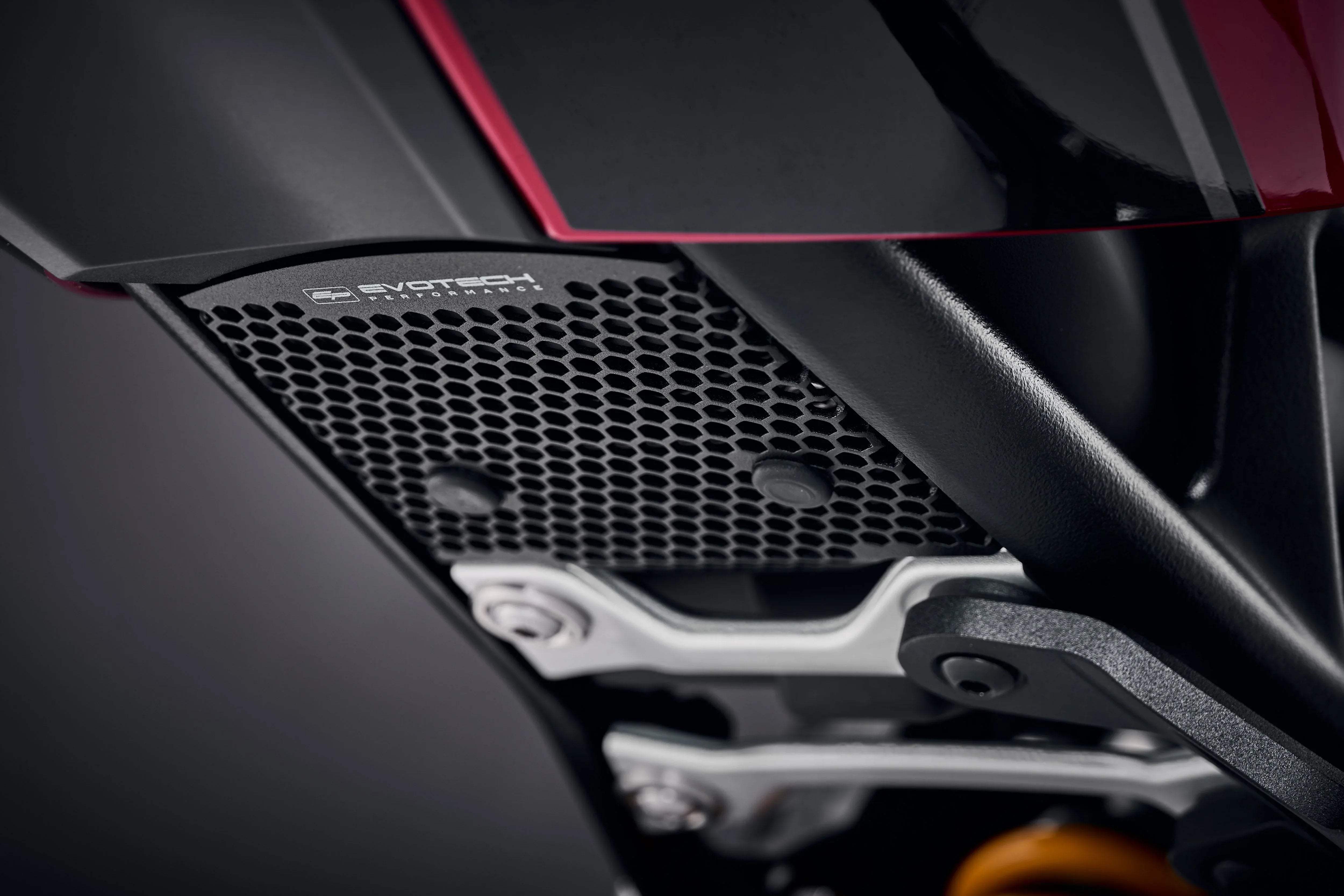 Evotech Performance Rectifier Guard - Triumph Speed Triple 1200 RR (2022+) - Gleichrichterschutzgitter | Evotech Performance