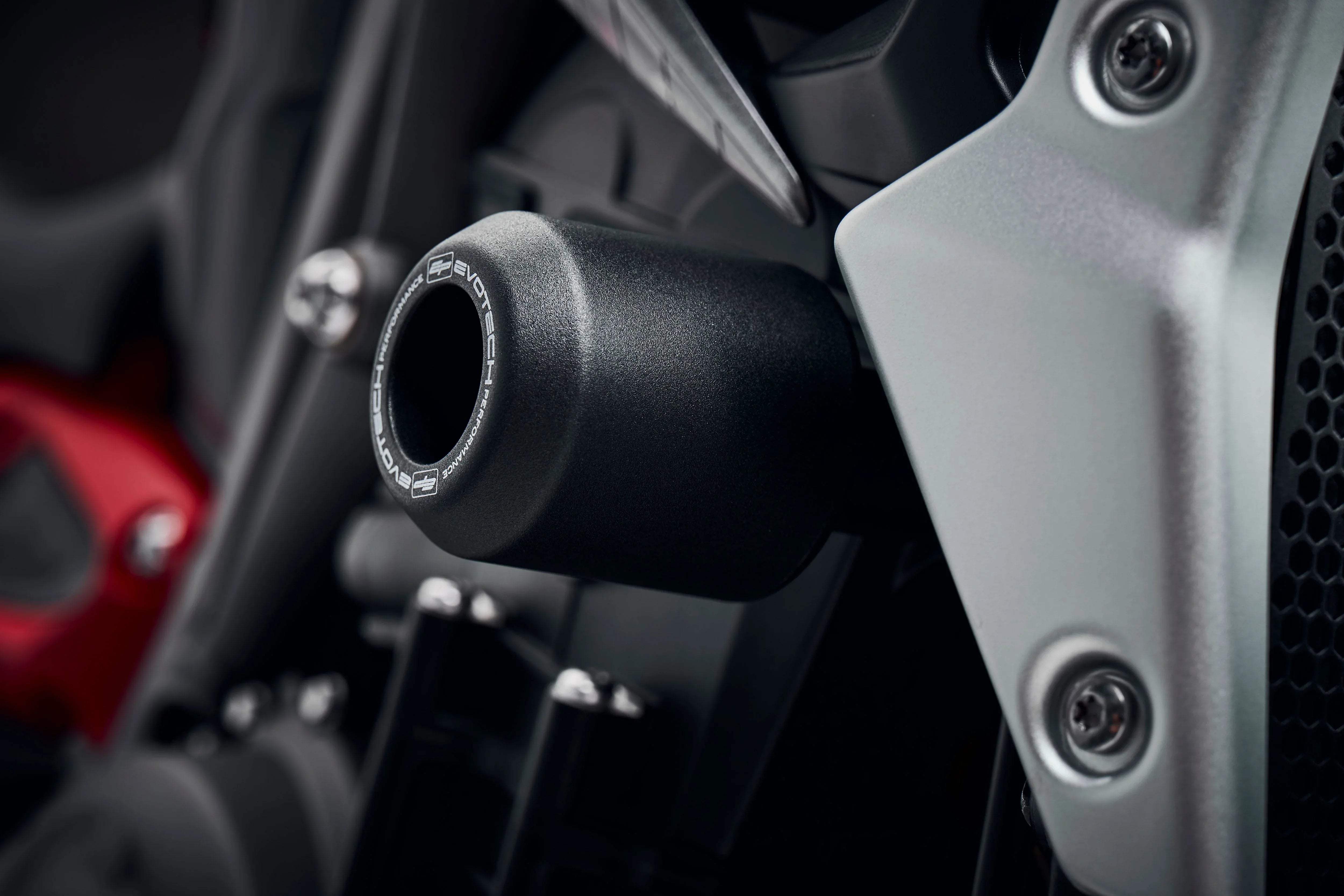 Evotech Triumph Street Triple R Crash Bobbins (2020-2022) - Sturzpads | Evotech Performance