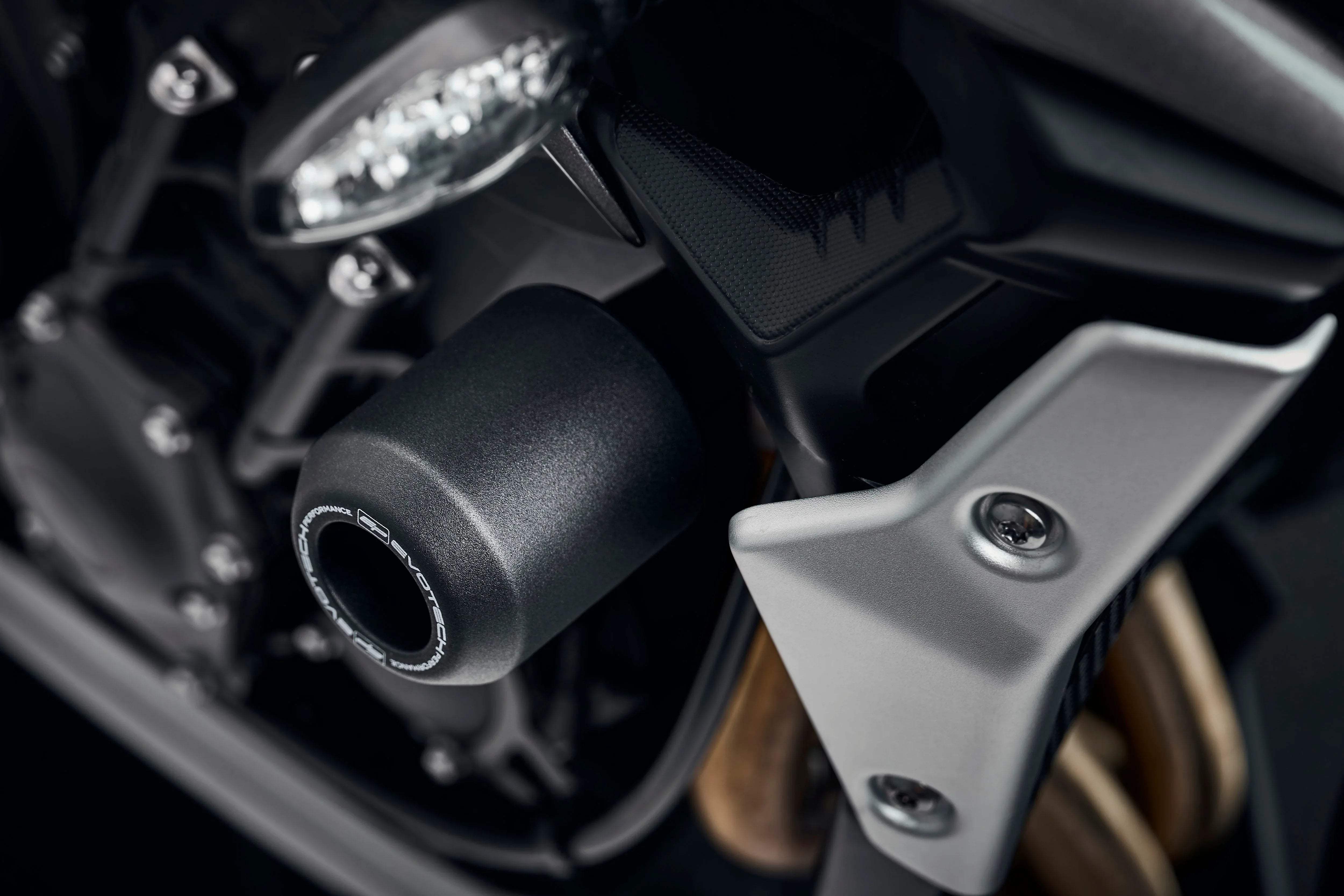Evotech Triumph Street Triple R Crash Bobbins (2020-2022) - Sturzpads | Evotech Performance