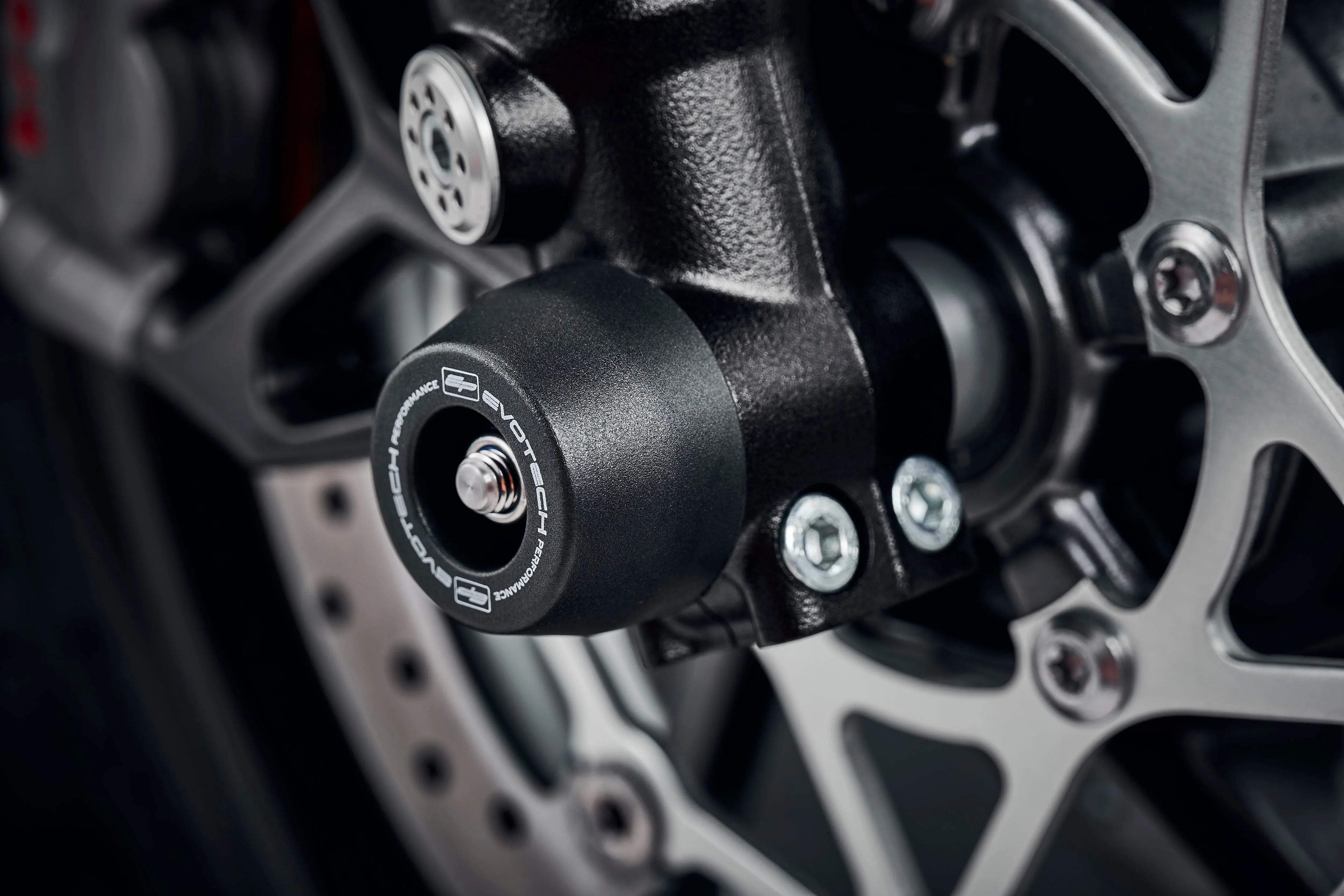 Evotech Performance Spindle Bobbins Kit - Triumph Street Triple RS (2017-2019) - Spindle Bobbins | Evotech Performance