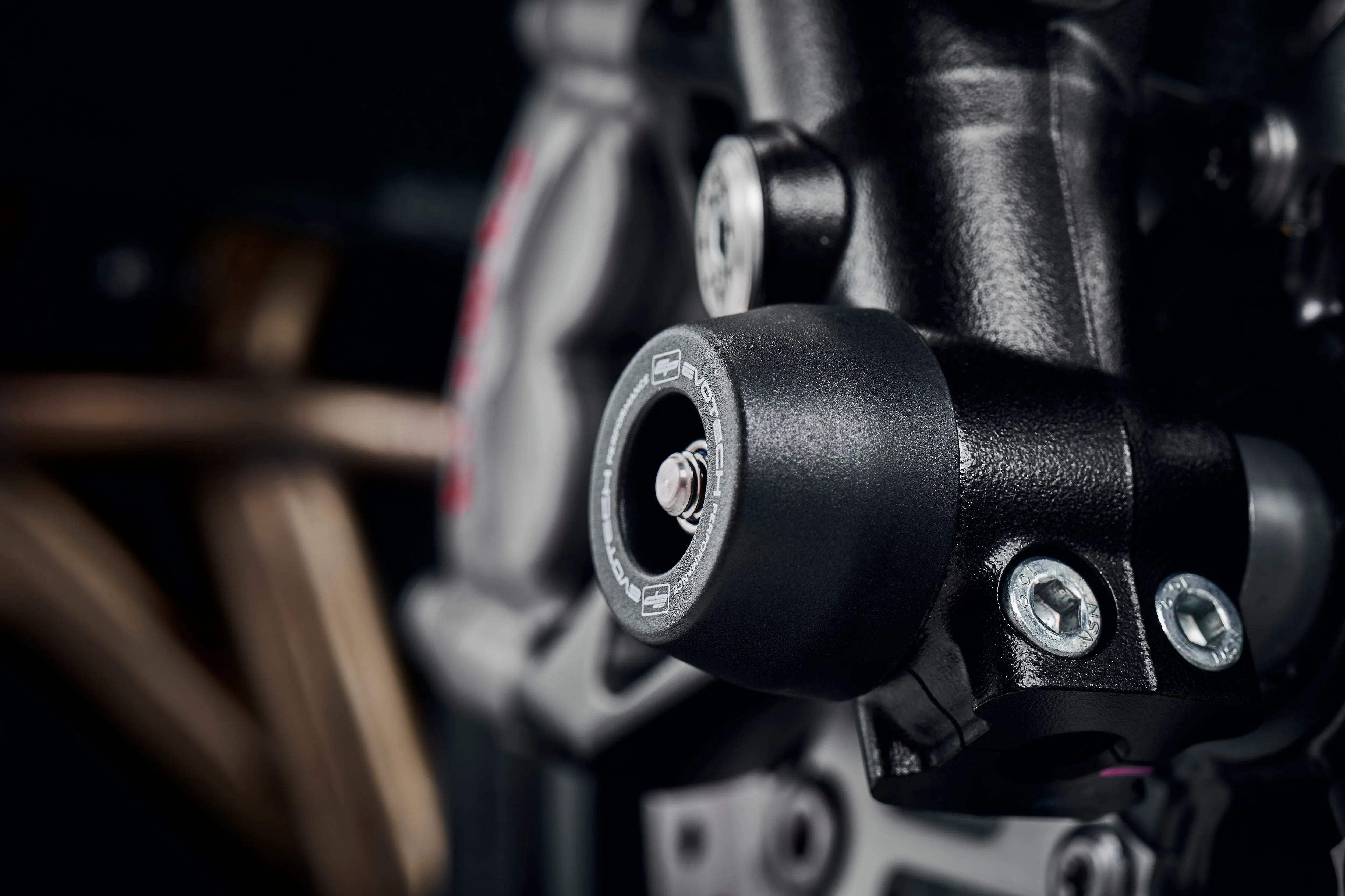 Evotech Front Spindle Bobbins - Triumph Street Triple R (2020-2022) - Spindle Bobbins | Evotech Performance