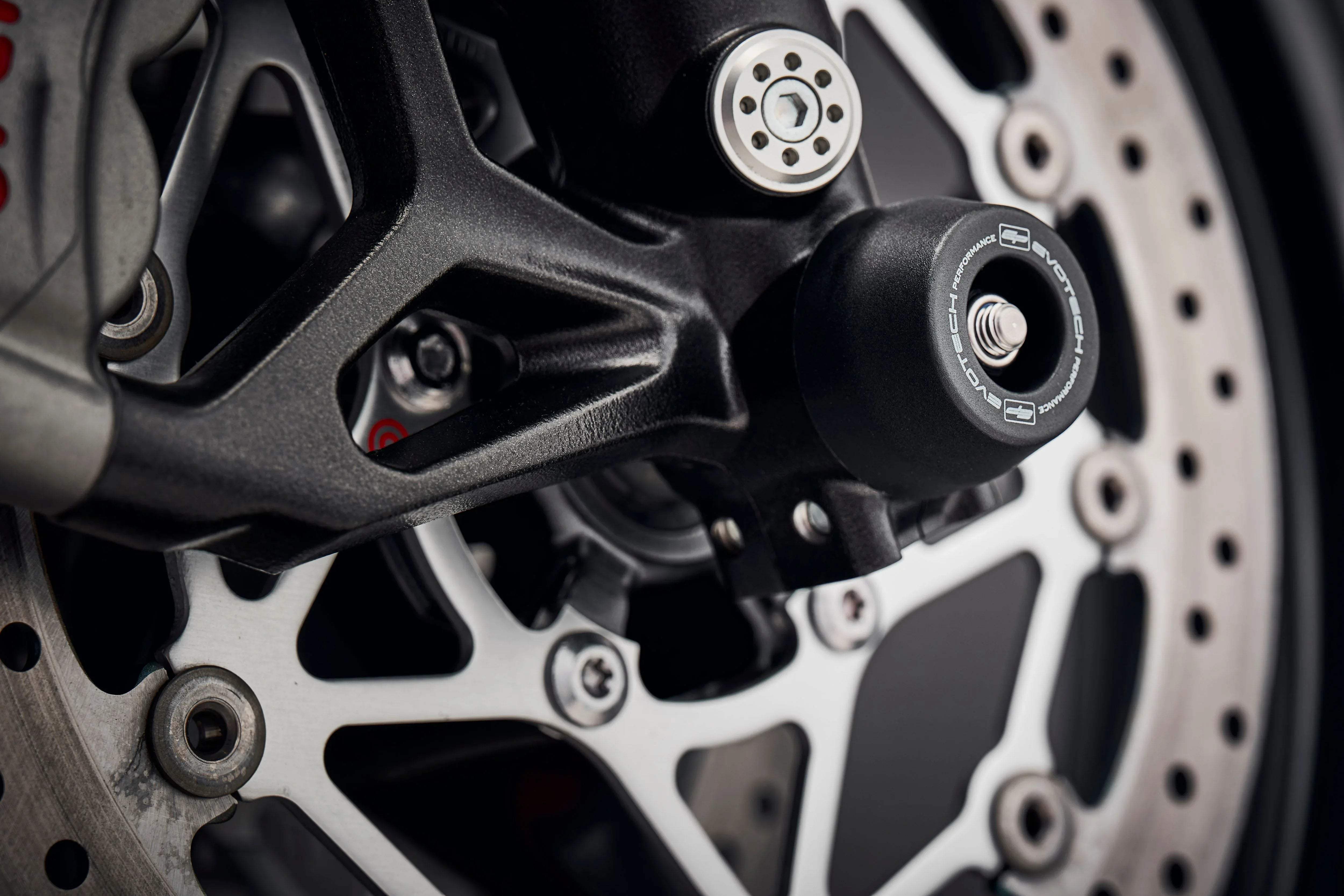 Evotech Performance Spindle Bobbins Kit - Triumph Street Triple S (660) (2020+) - Spindle Bobbins | Evotech Performance
