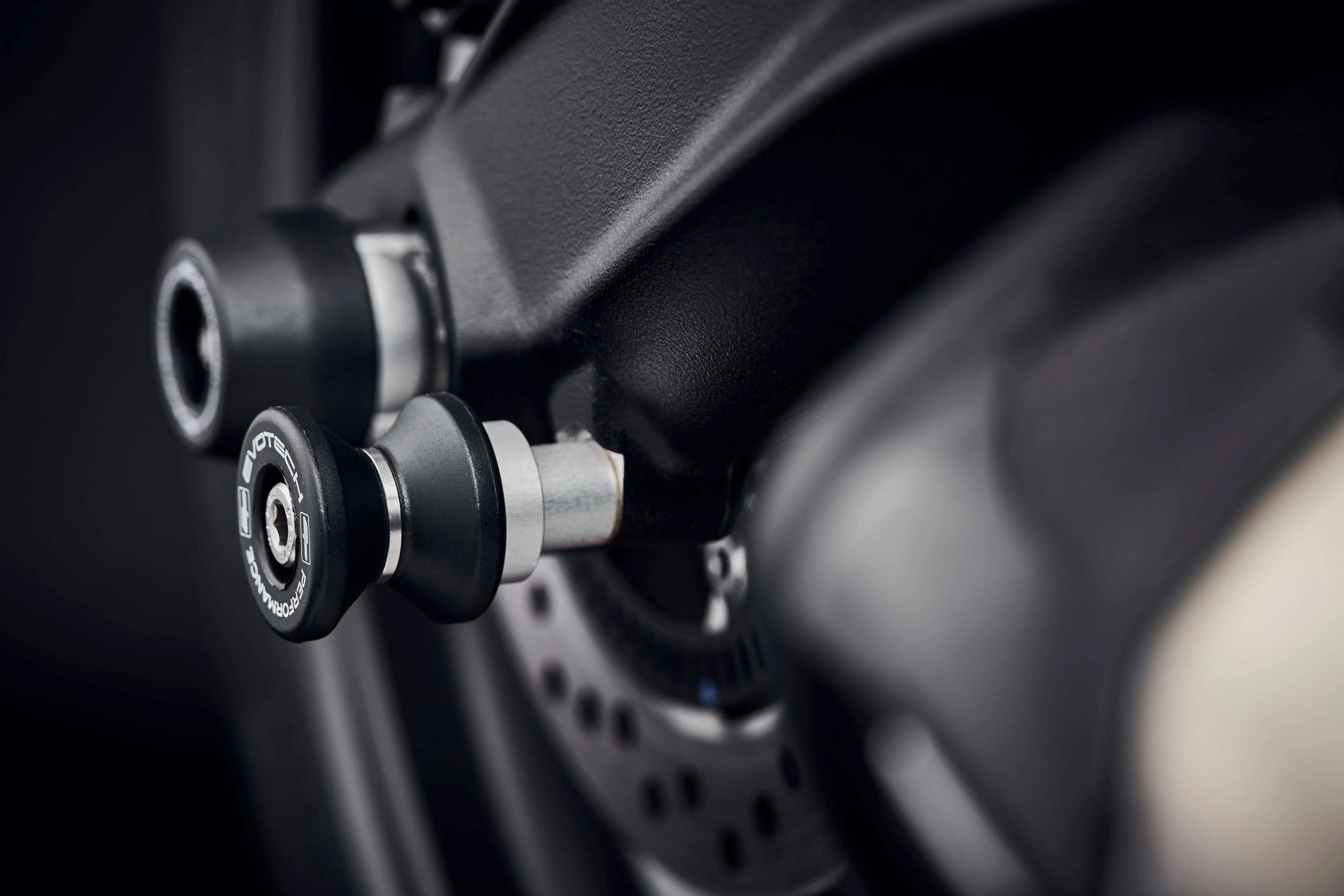 Evotech Paddock Stand Bobbins - Triumph Street Triple RS (2017-2019) - Alu Bobbins | Evotech Performance