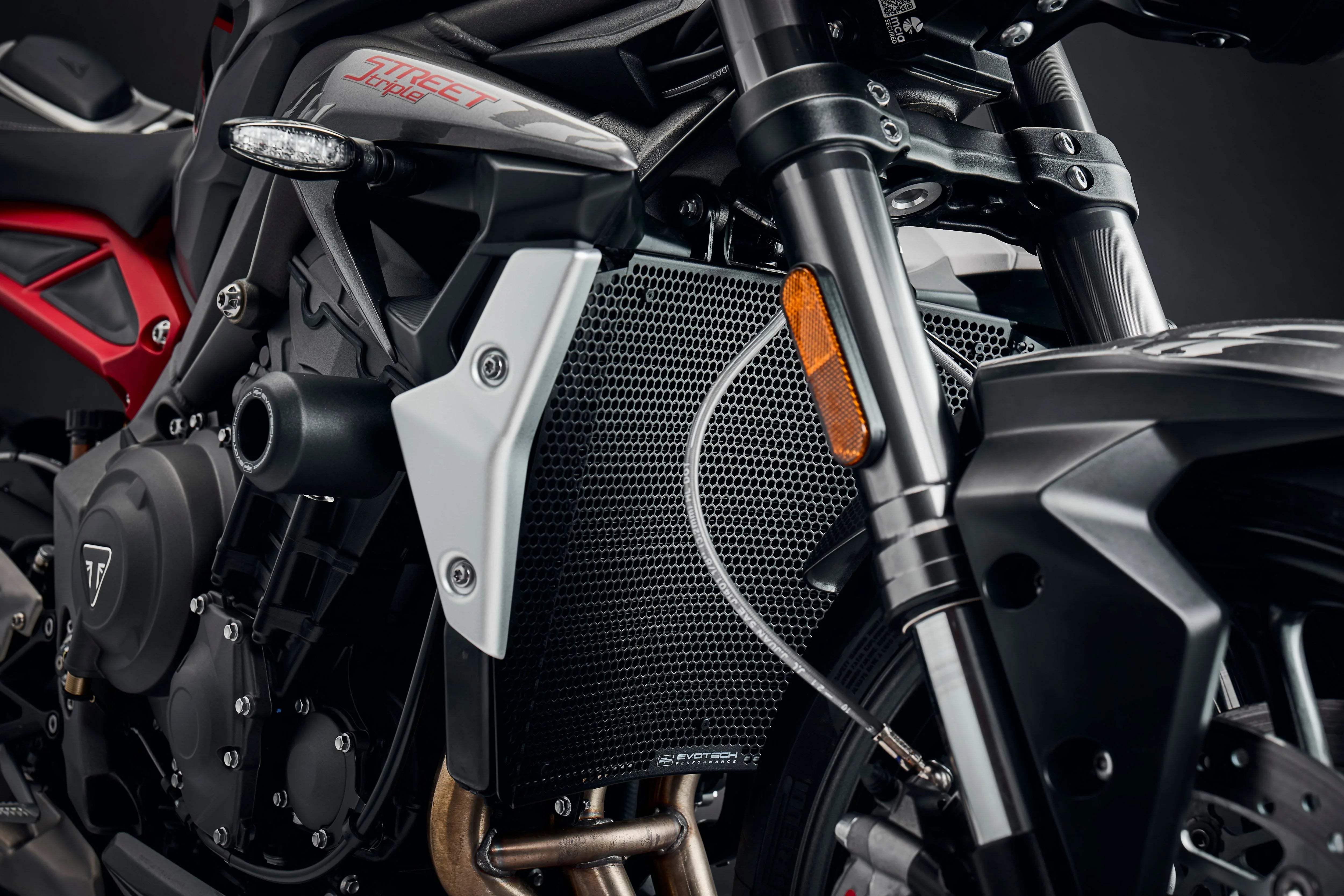 Evotech Radiator Guard - Triumph Street Triple R (2020-2022) - Kühlerschutzgitter | Evotech Performance