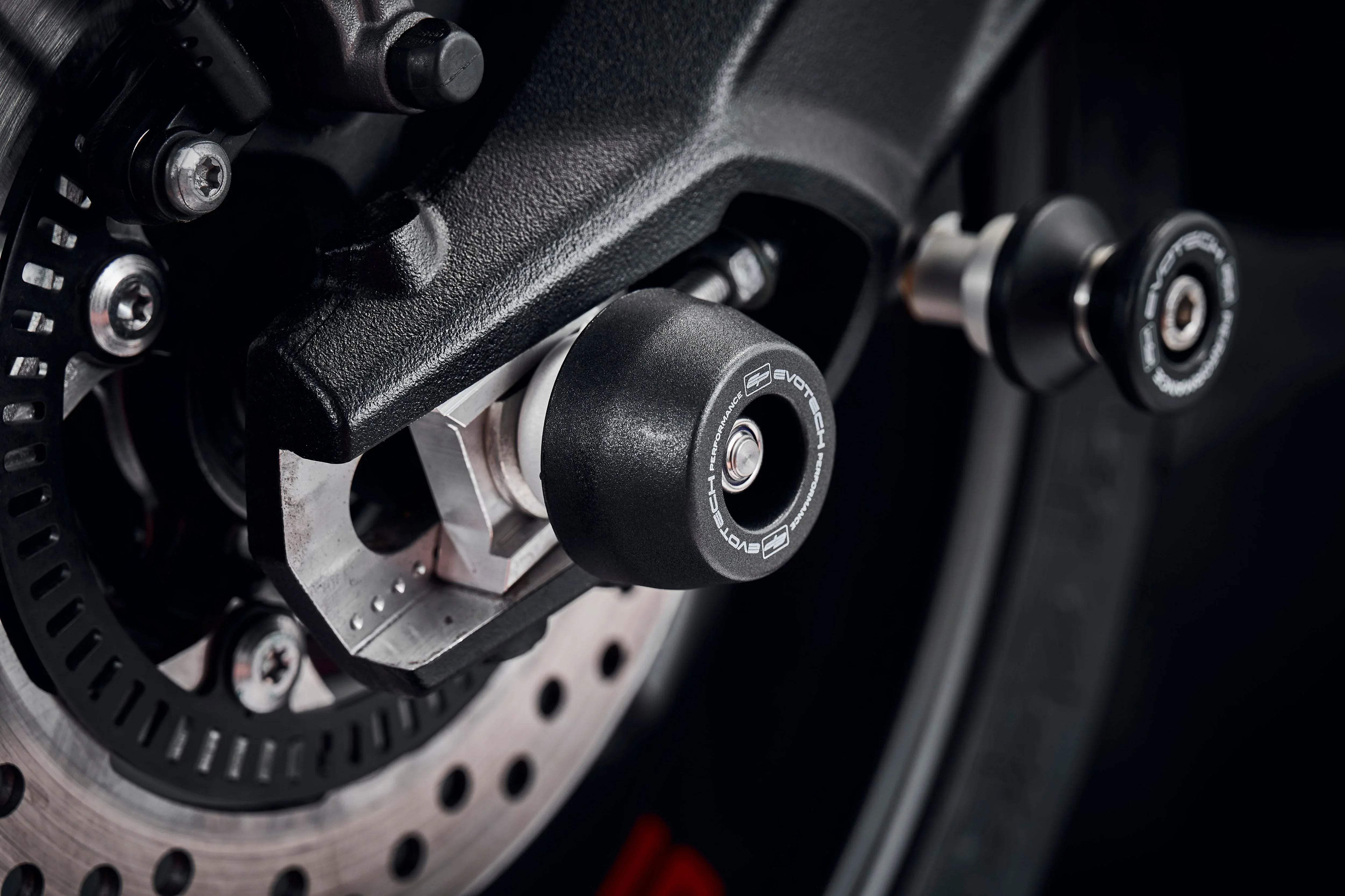 Evotech Rear Spindle Bobbins - Triumph Daytona 675R (2013-2017) - Spindle Bobbins | Evotech Performance