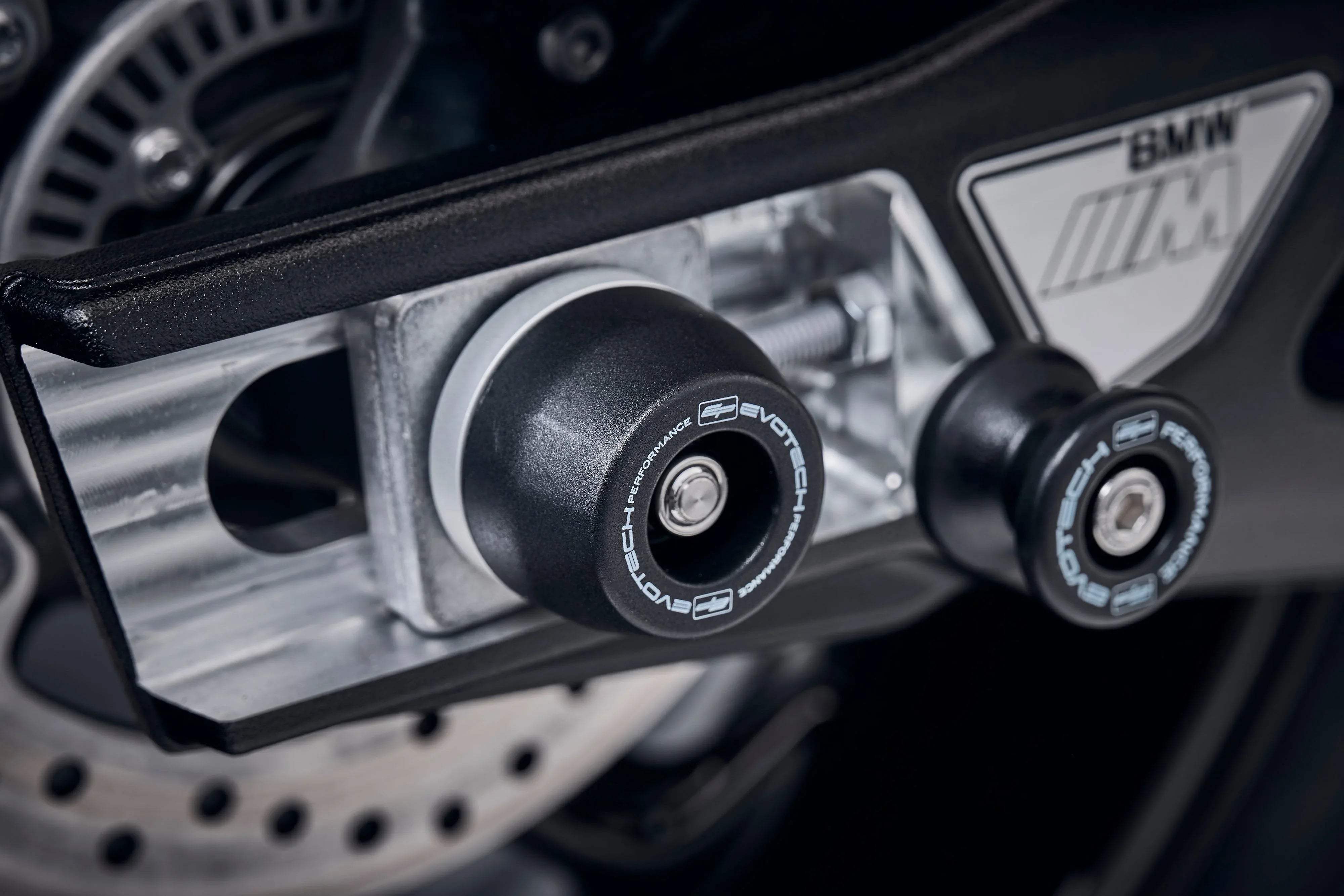 Evotech Rear Spindle Bobbins - BMW S 1000 RR (2025+) - Spindle Bobbins | Evotech Performance