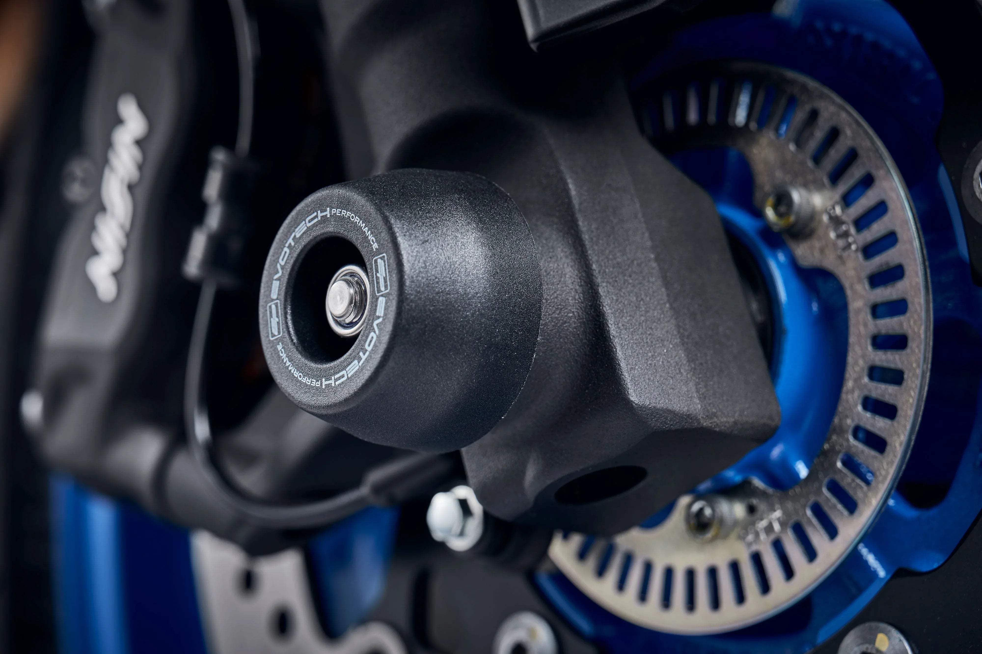 Evotech Front Spindle Bobbins - Suzuki GSX-8TT (2025+) - Spindle Bobbins | Evotech Performance