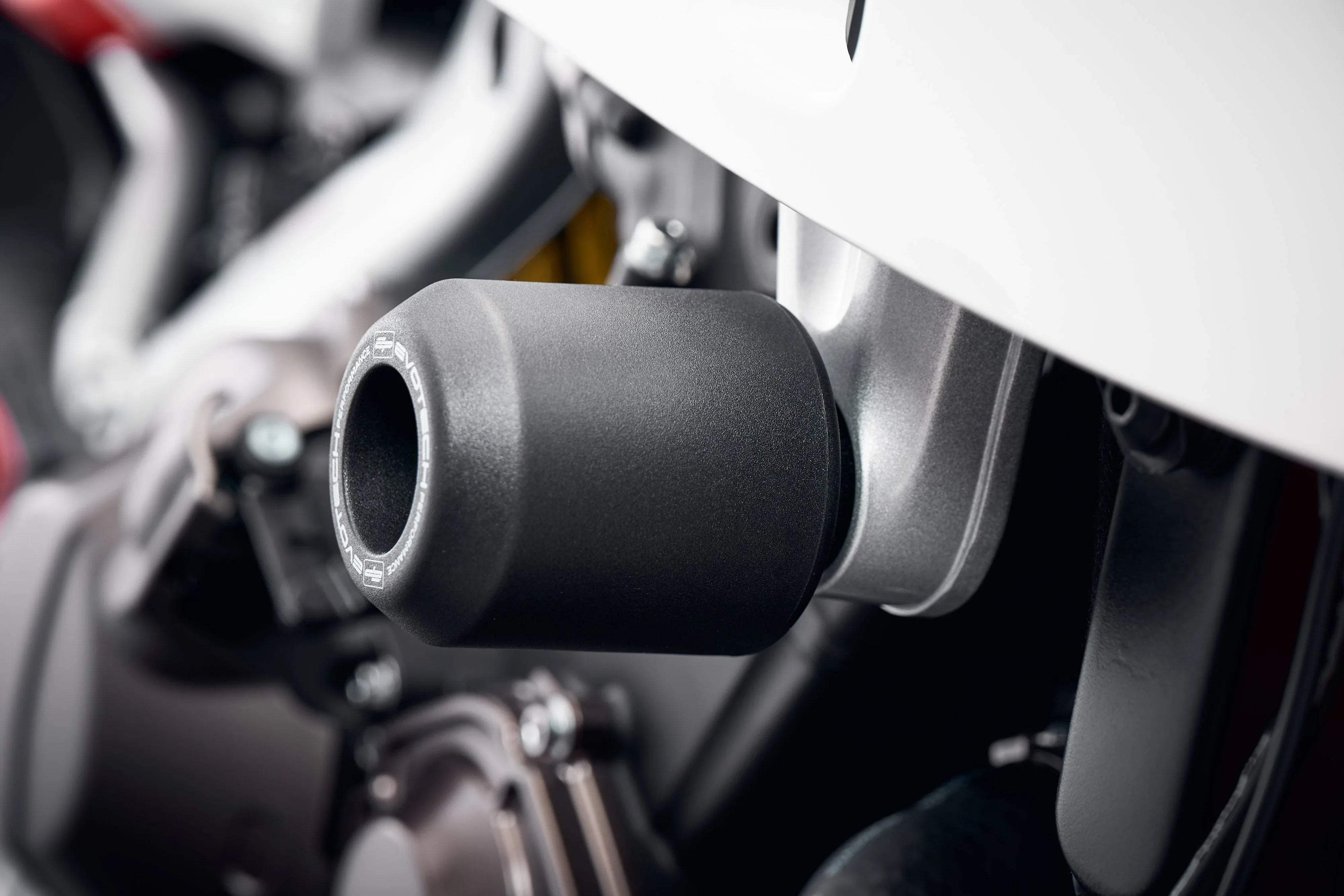 Evotech Performance Crash Protection Bobbins - Yamaha XSR900 (2022+) - Sturzpads | Evotech Performance