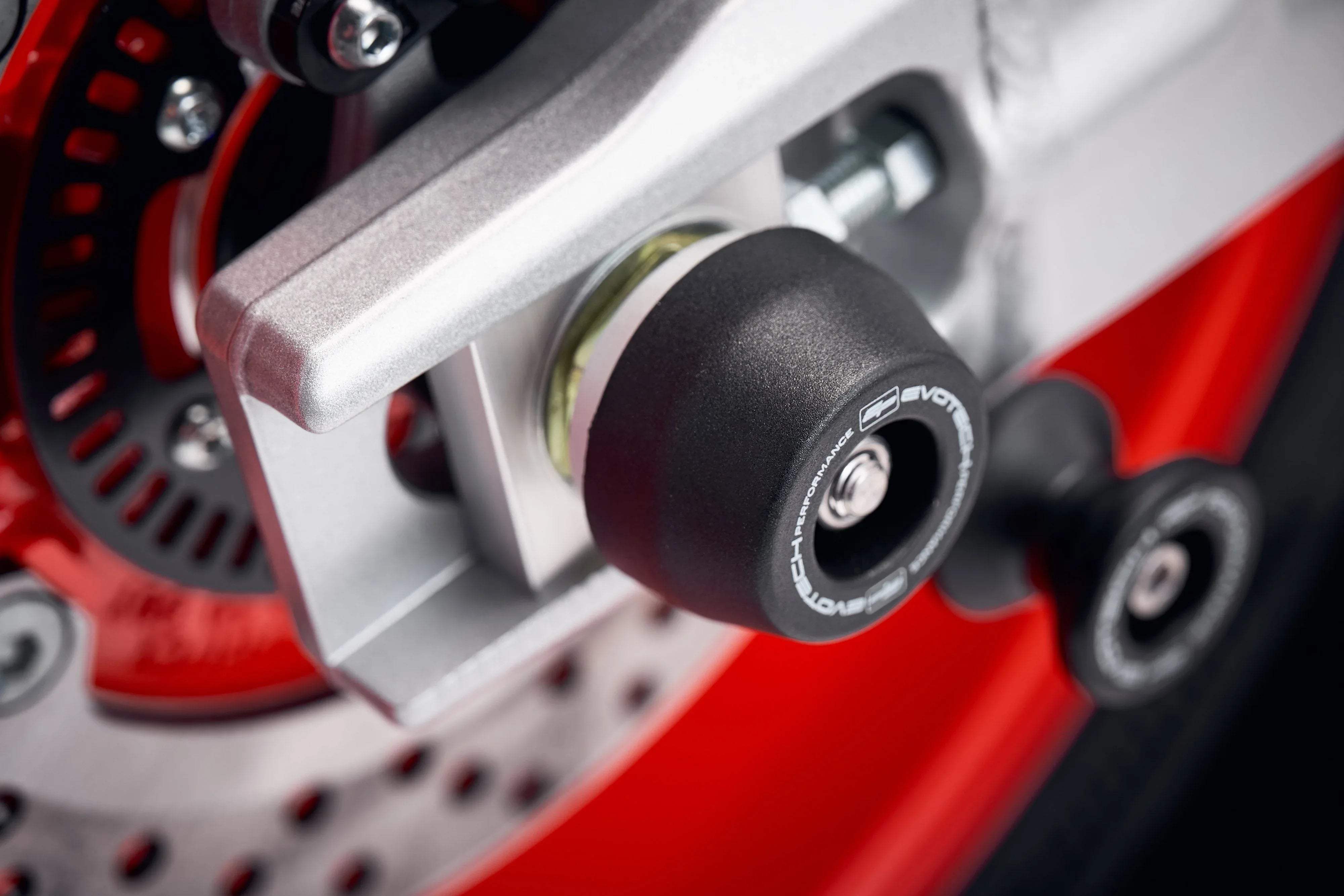 Evotech Performance Rear Spindle Bobbins - Yamaha XSR900 (2022+) - Spindle Bobbins | Evotech Performance