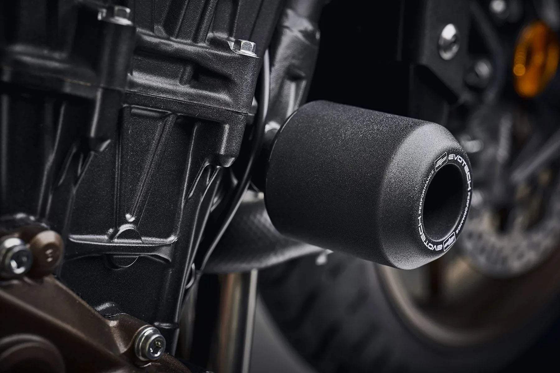 Evotech Honda CB650R Neo Sports Cafe Crash Protection (2021 - 2023) - Sturzpads | Evotech Performance