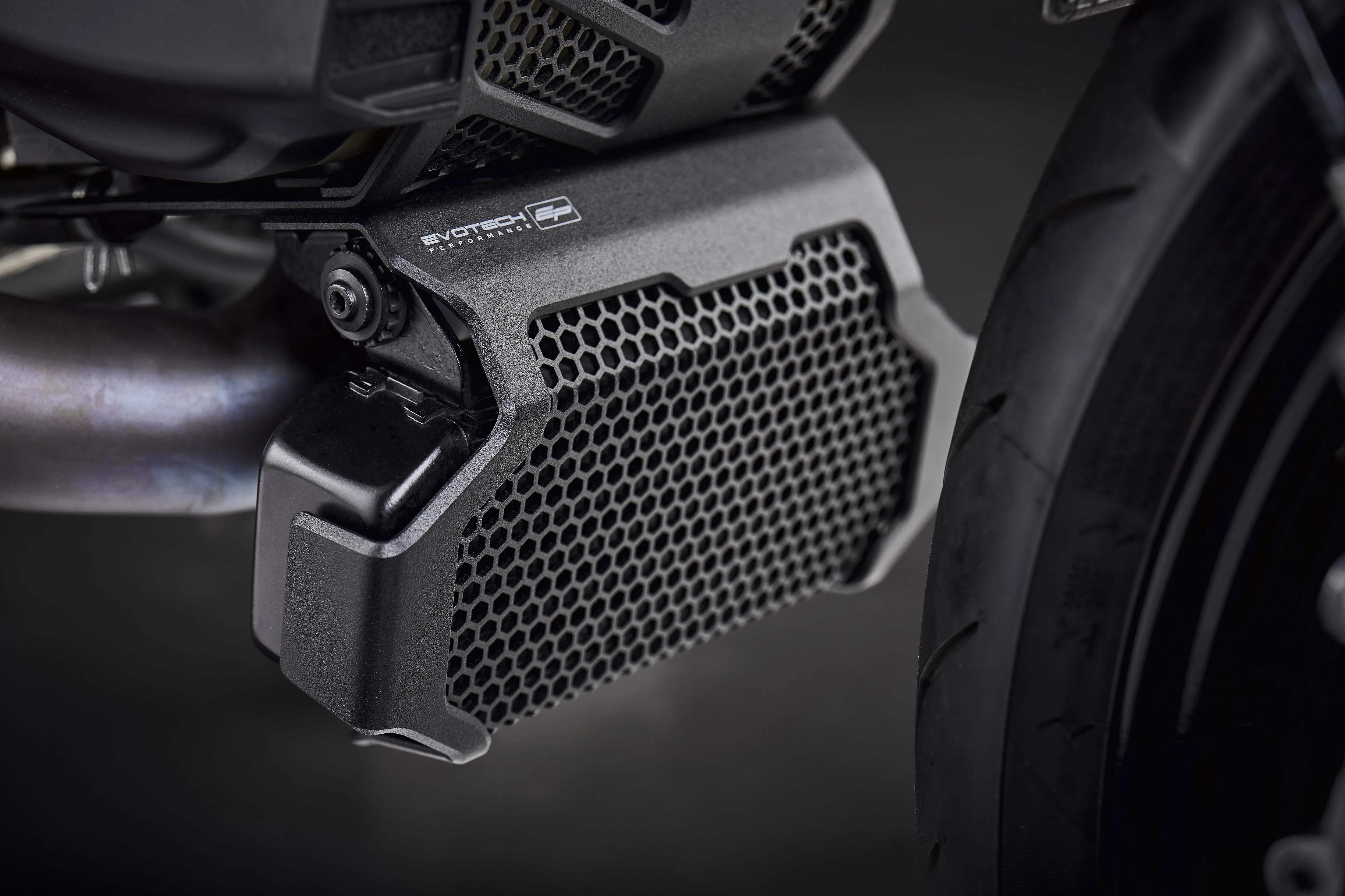 Evotech Ducati Hyperstrada 939 Oil Cooler Guard 2016 - 2018 - Kühlerschutzgitter | Evotech Performance