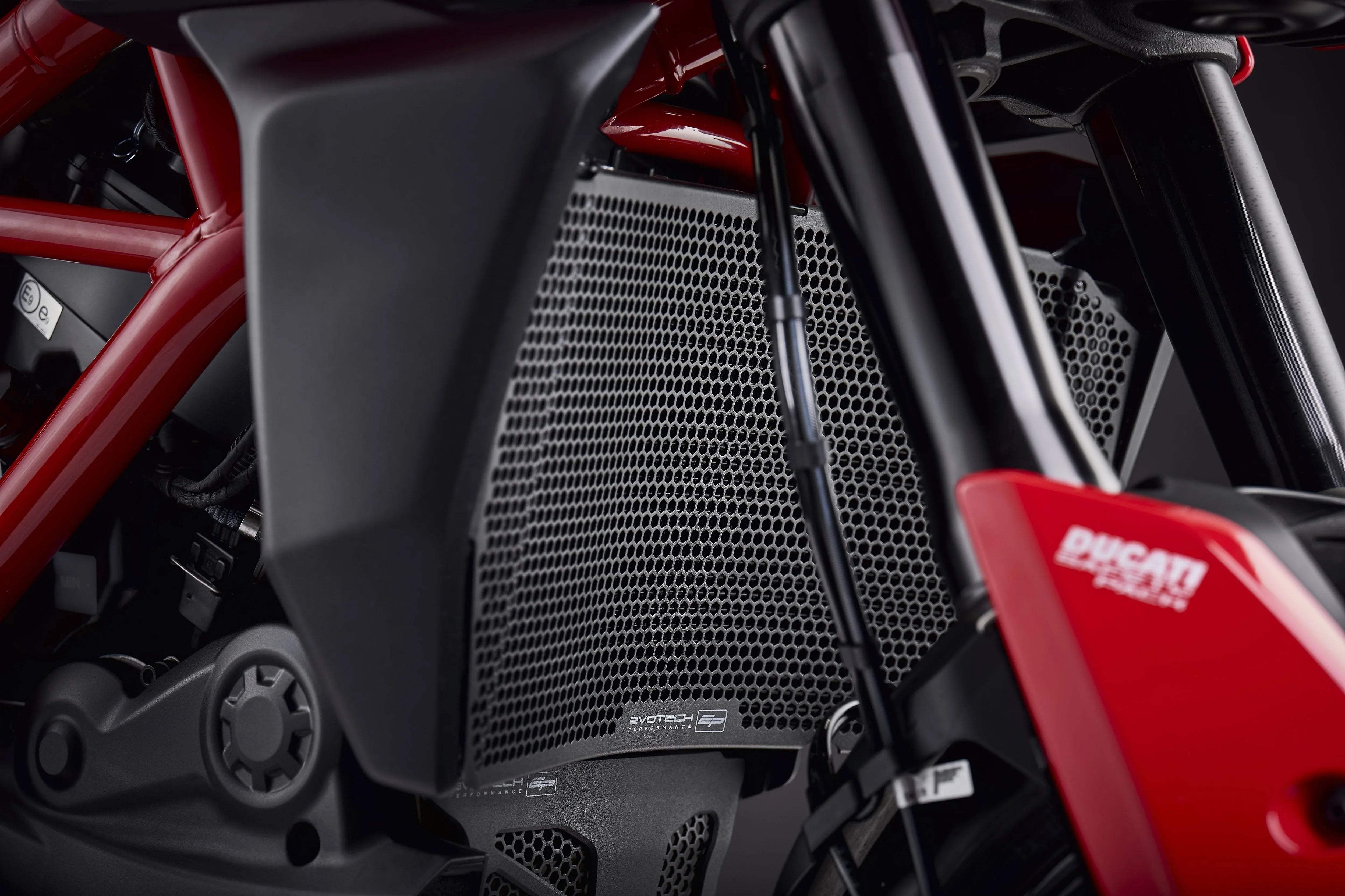 Evotech Ducati Hypermotard 950 RVE Radiator Guard (2020+) - Kühlerschutzgitter | Evotech Performance