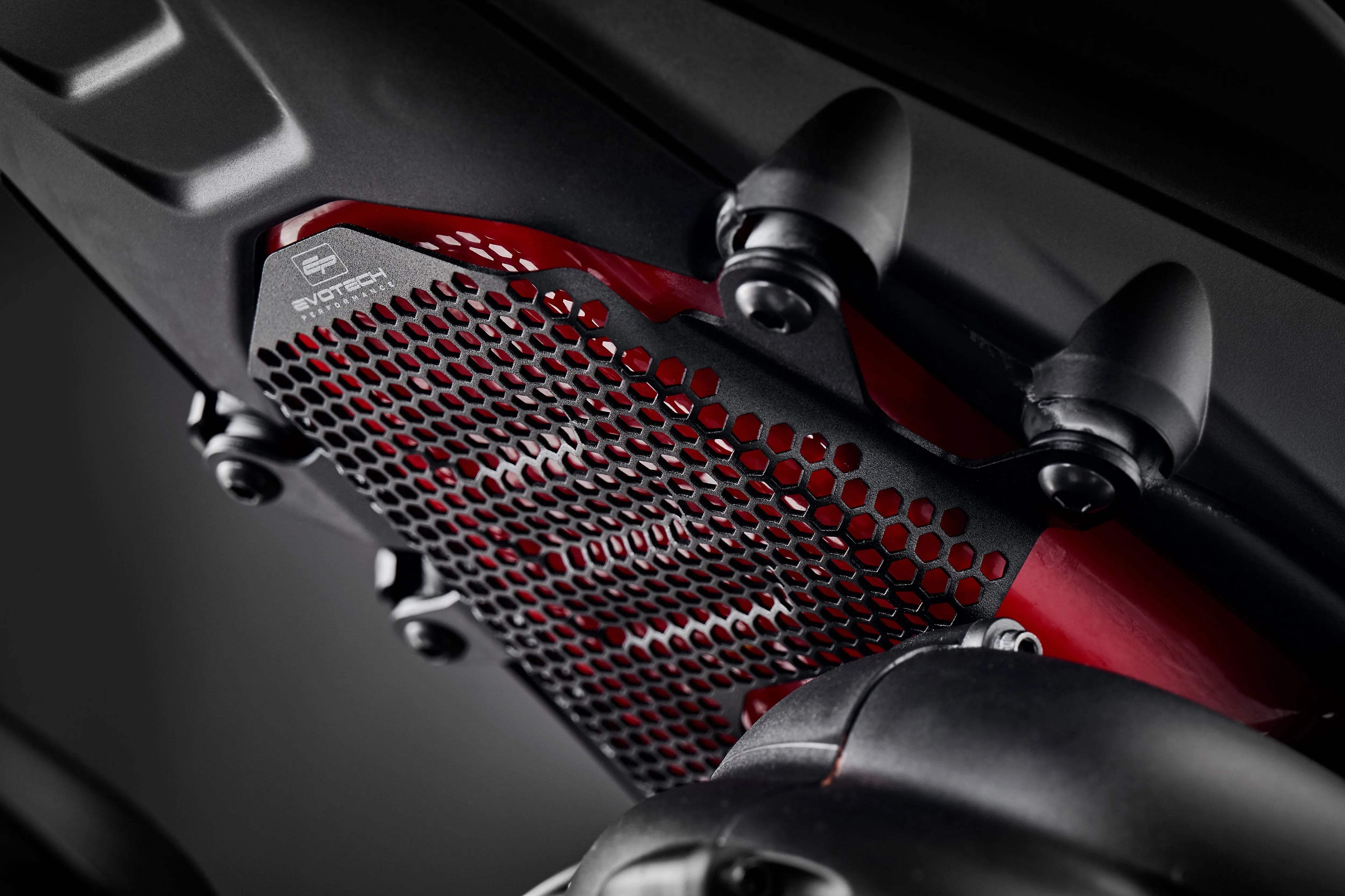 Evotech Ducati Streetfighter V4 Pillion Fuel Tank Cover Guard (2020 - 2024) - Soziusfußrastenabdeckung | Evotech Performance