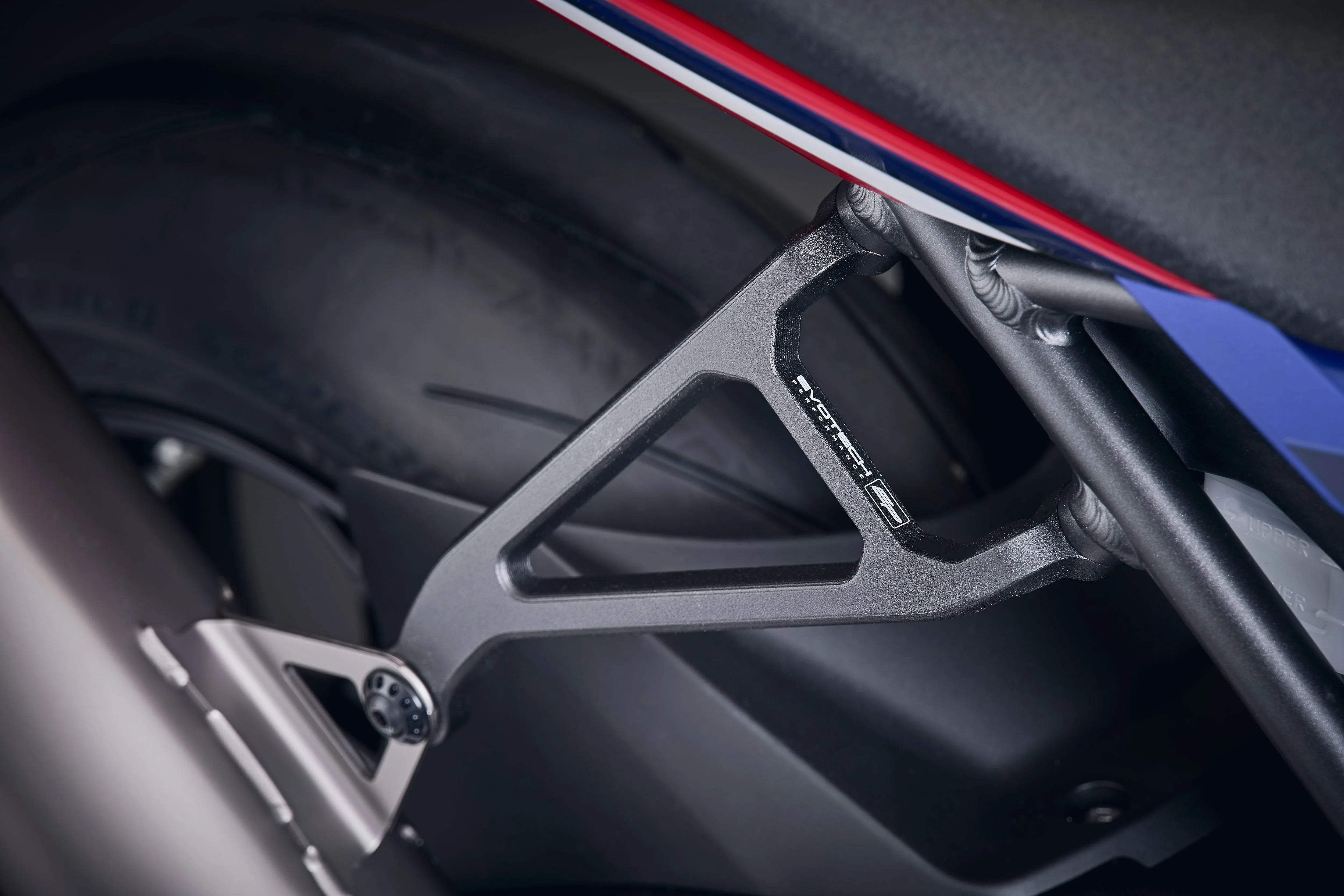 Evotech Honda CBR1000RR-R SP Exhaust Hanger & Pillion Footpeg Removal Kit (2020 - 2023) - Auspuffhalterung | Evotech Performance