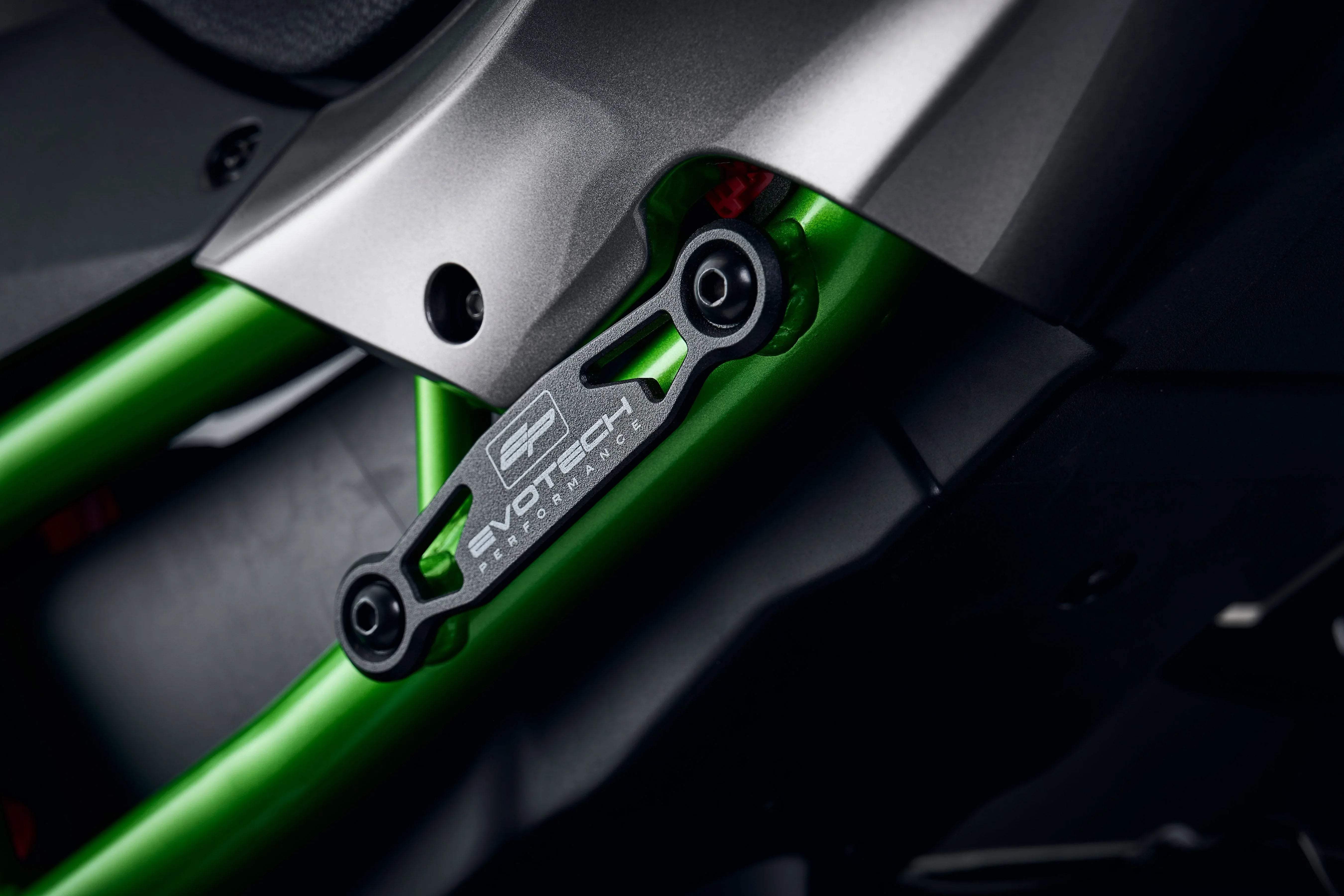 Evotech Kawasaki Z H2 Exhaust Hanger Kit (2020+) - Auspuffhalterung | Evotech Performance