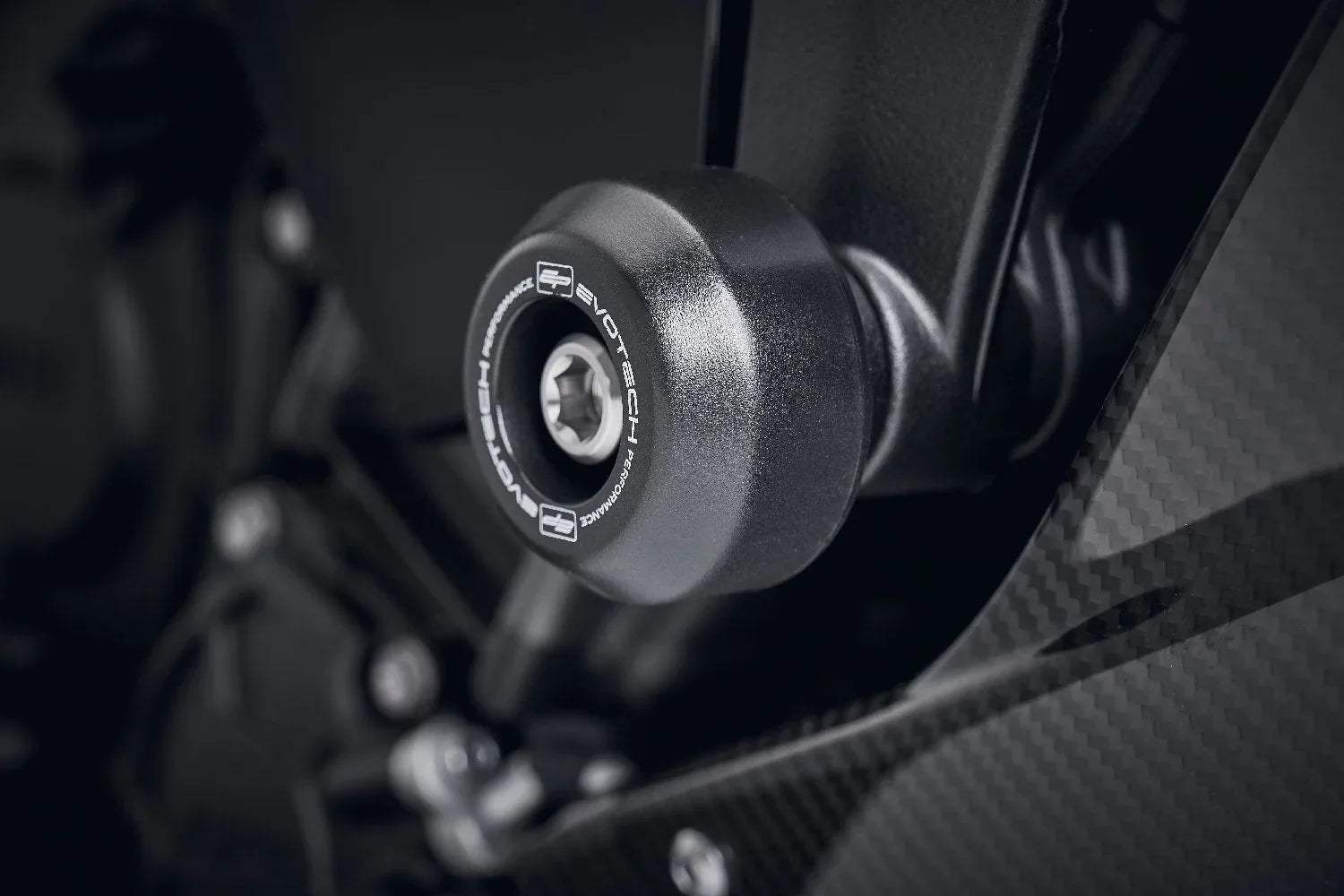 Evotech Yamaha YZF-R1 Crash Protection Bobbins (2020+) - Sturzpads | Evotech Performance
