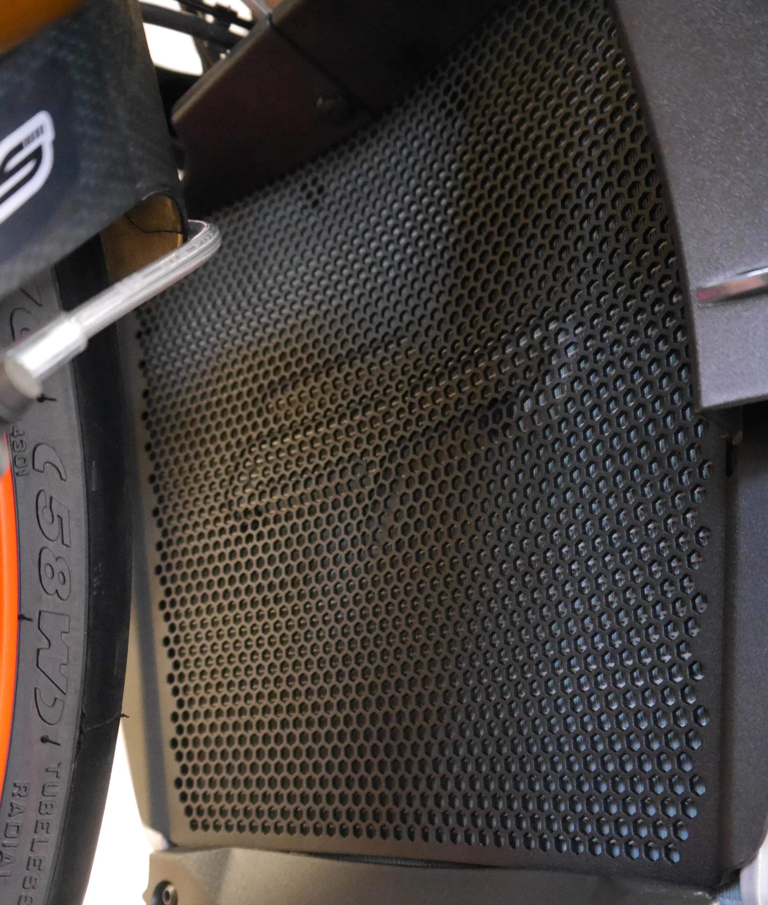 Evotech Radiator Guard - Aprilia Tuono V4 1100 Factory (2015-2016) - Kühlerschutzgitter | Evotech Performance