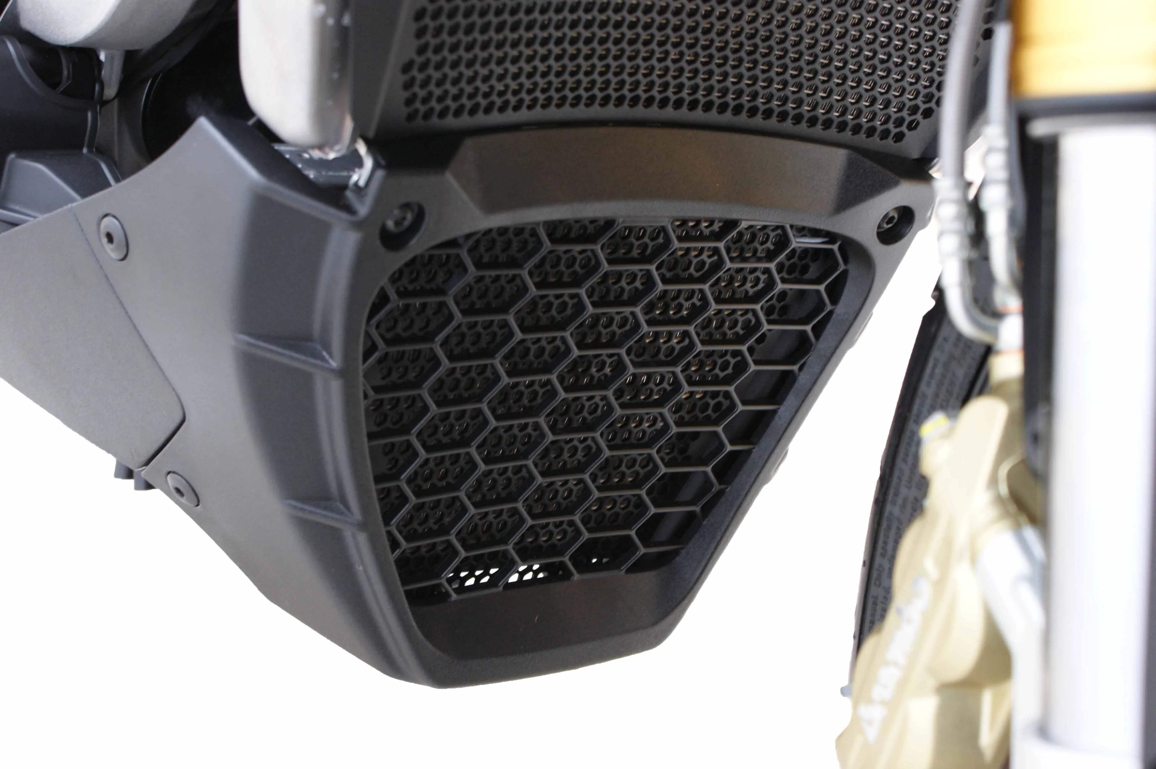 Evotech Oil Cooler Guard - Aprilia Tuono V4 (2011-2014) - Kühlerschutzgitter | Evotech Performance