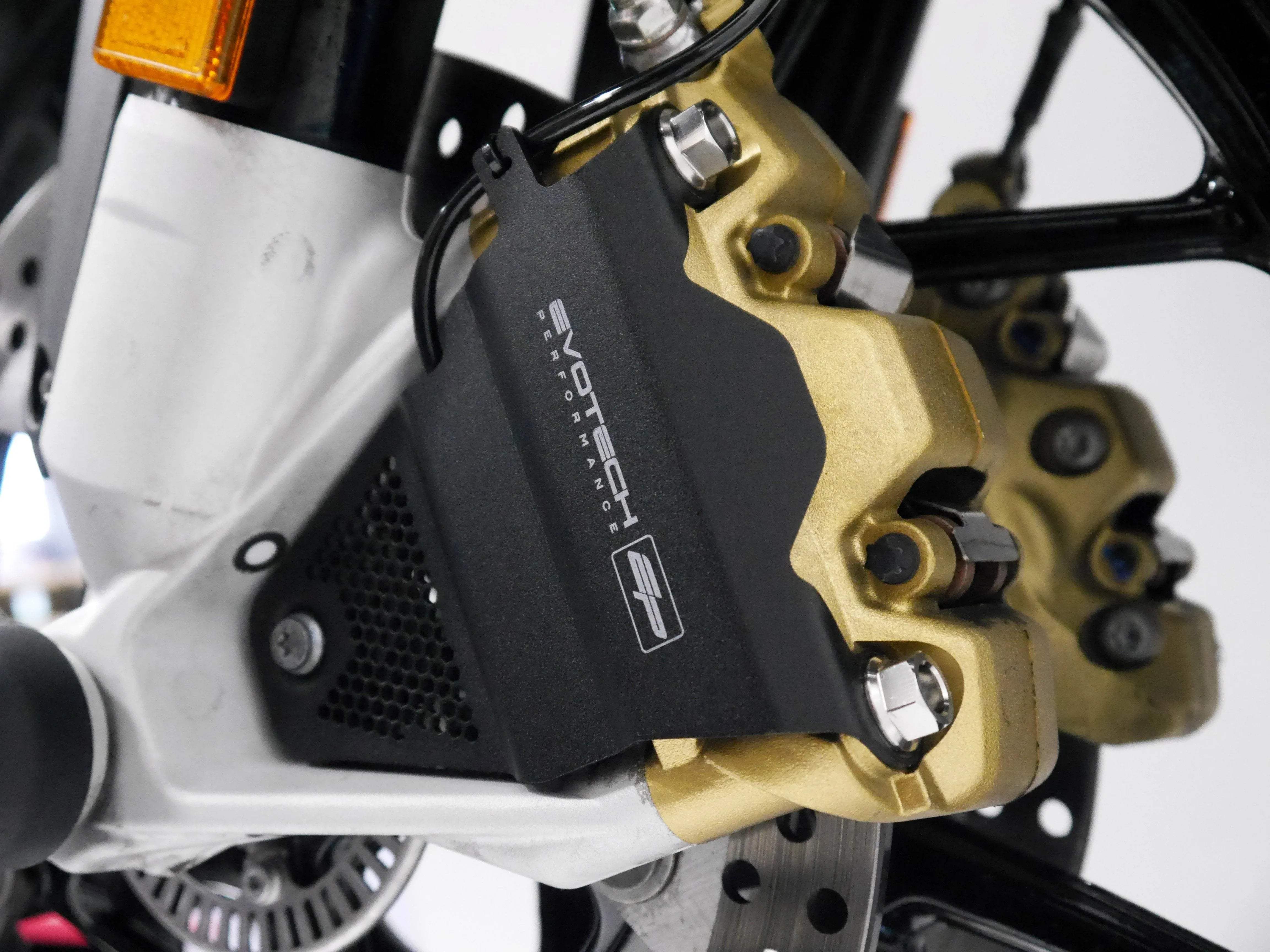 Evotech Front Caliper Guards - BMW R 1250 GS TE (2019 - 2023) - Bremssattelschutz | Evotech Performance