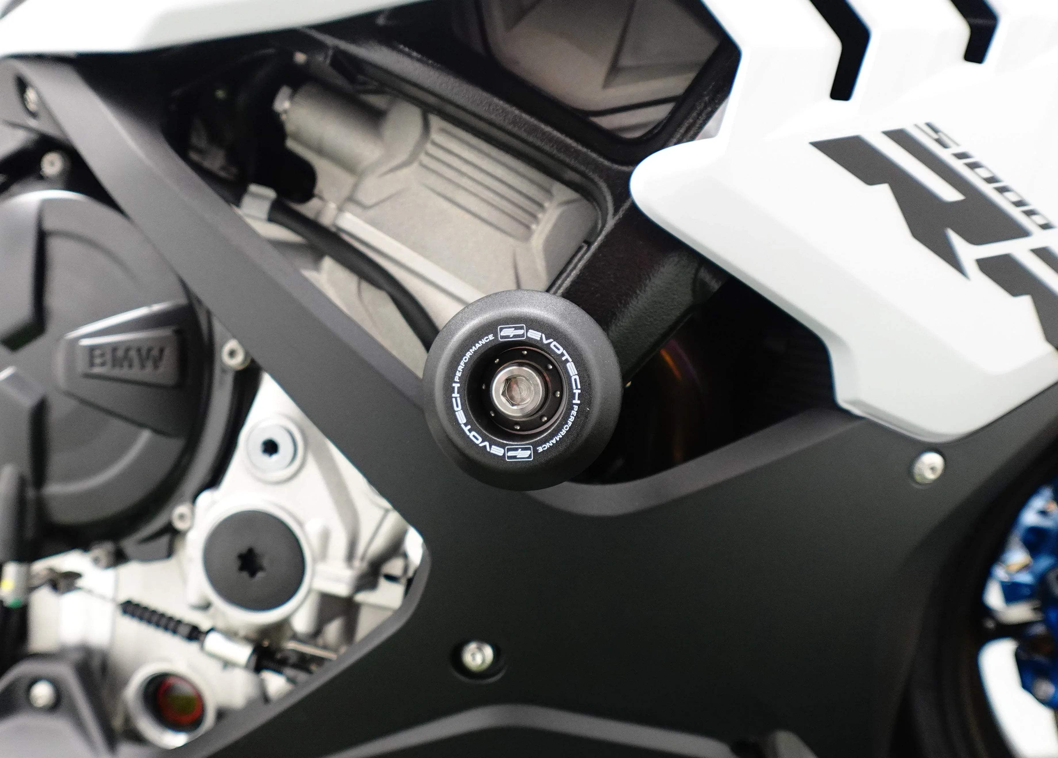 Evotech BMW S 1000 RR Crash Protection (2025+) - Sturzpads | Evotech Performance