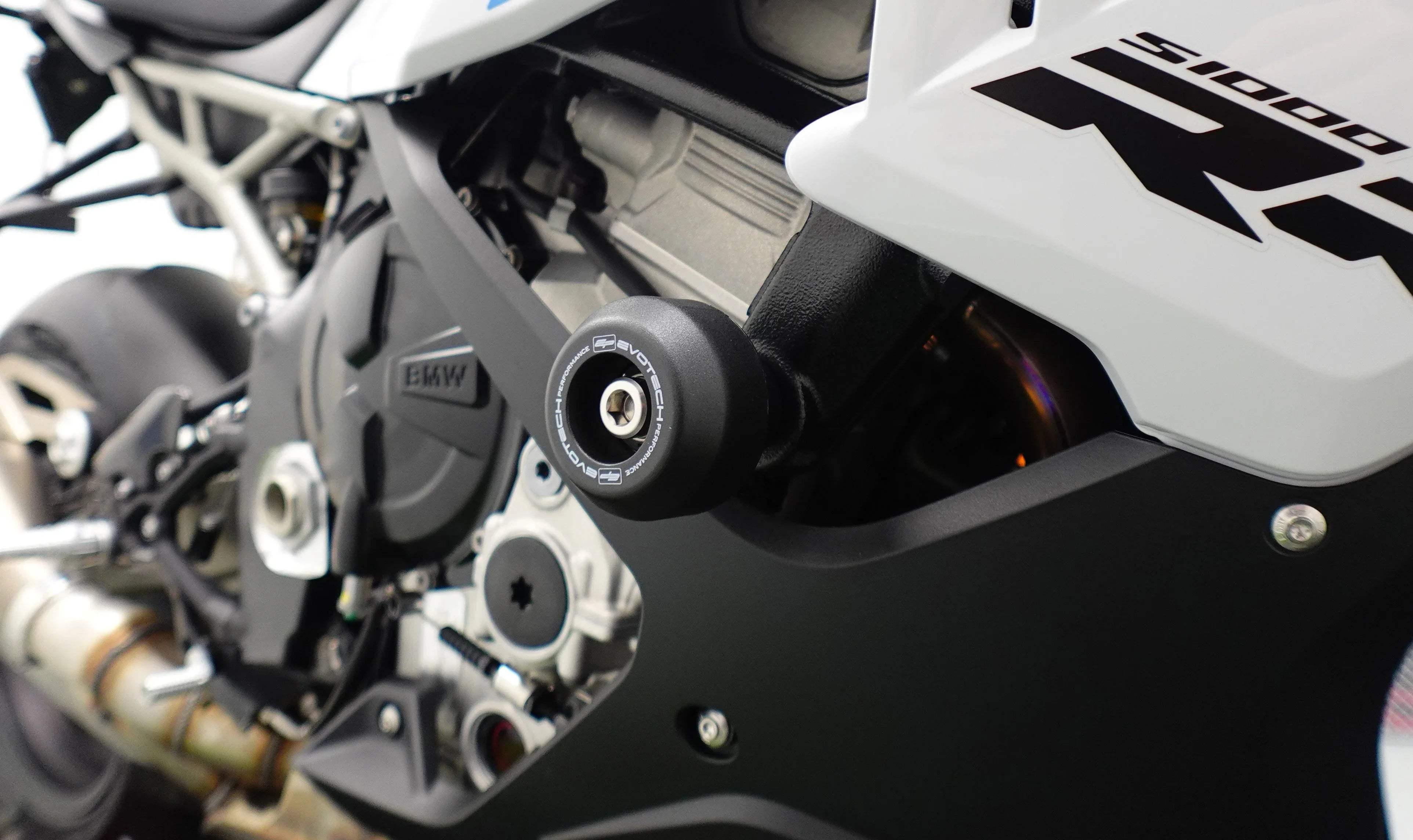 Evotech BMW S 1000 RR Crash Protection (2025+) - Sturzpads | Evotech Performance