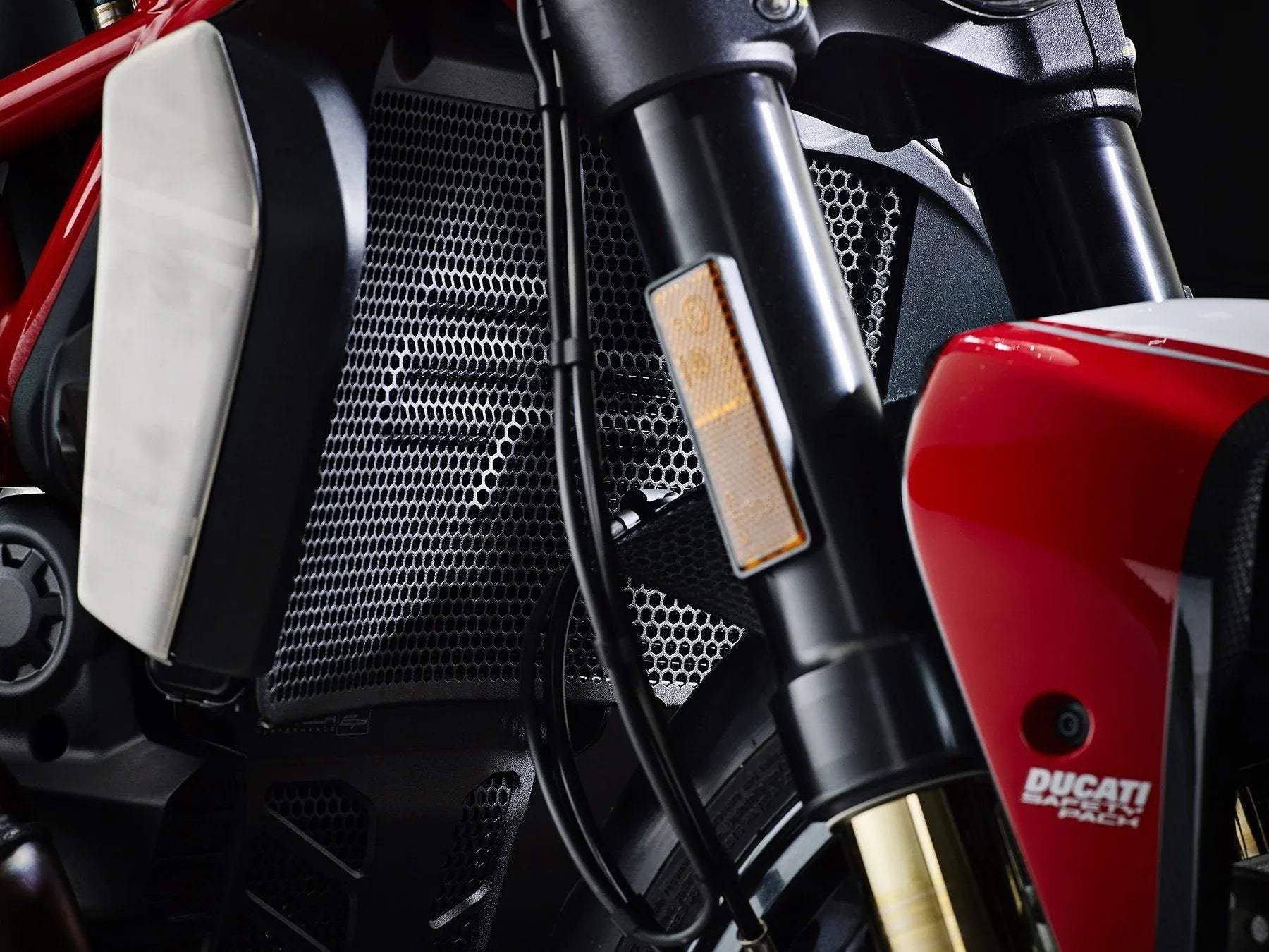 Evotech Ducati Monster 1200 Radiator Oil Cooler and Engine Guard set (2017 - 2021) - Kühlerschutzgitter | Evotech Performance