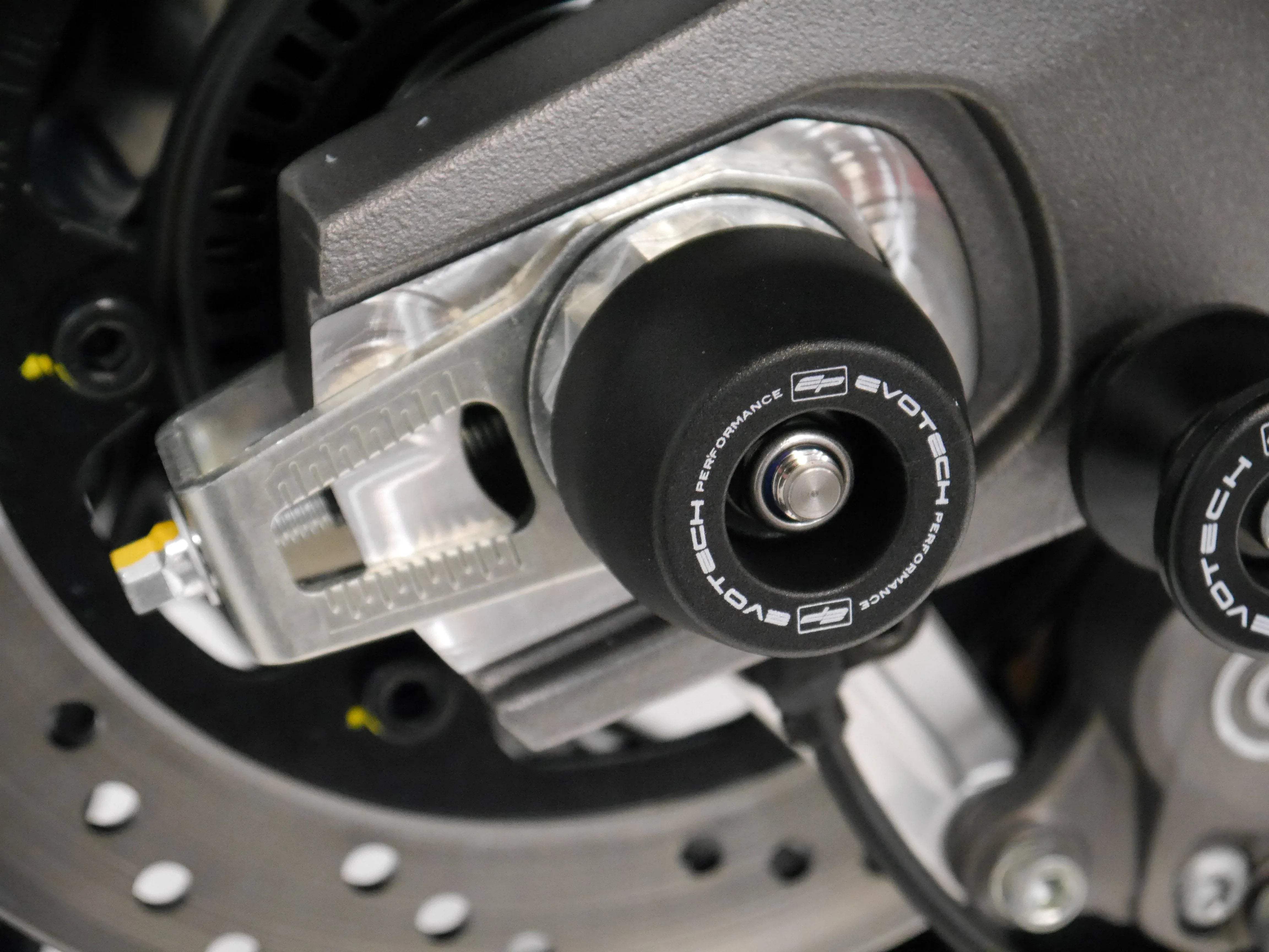 Evotech Performance Spindle Bobbins Kit - Ducati Monster 821 (2013-2017) - Spindle Bobbins | Evotech Performance