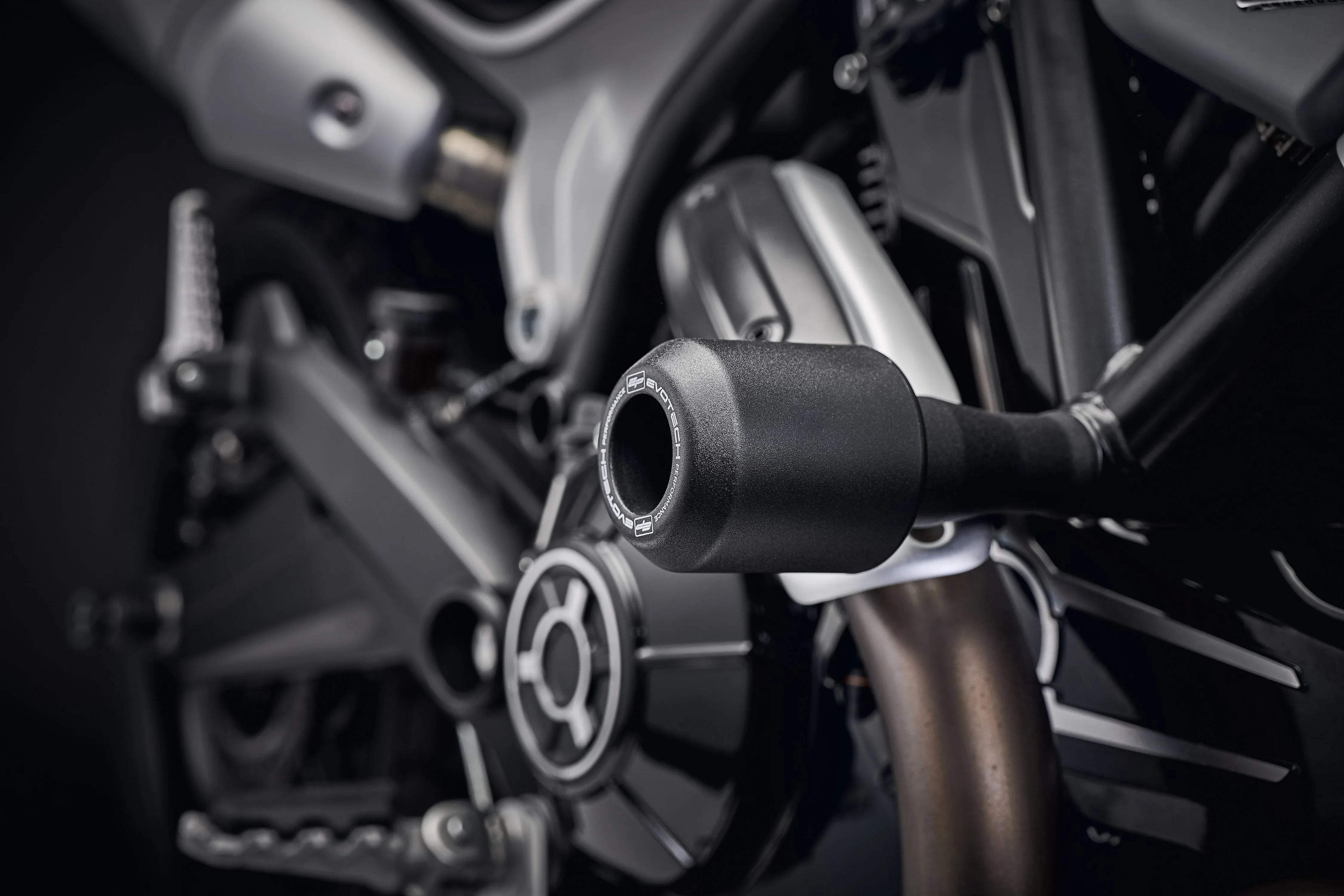 Evotech Performance Ducati Scrambler 1100 Tribute Pro Crash Protection Bobbins (2022+) - Sturzpads | Evotech Performance