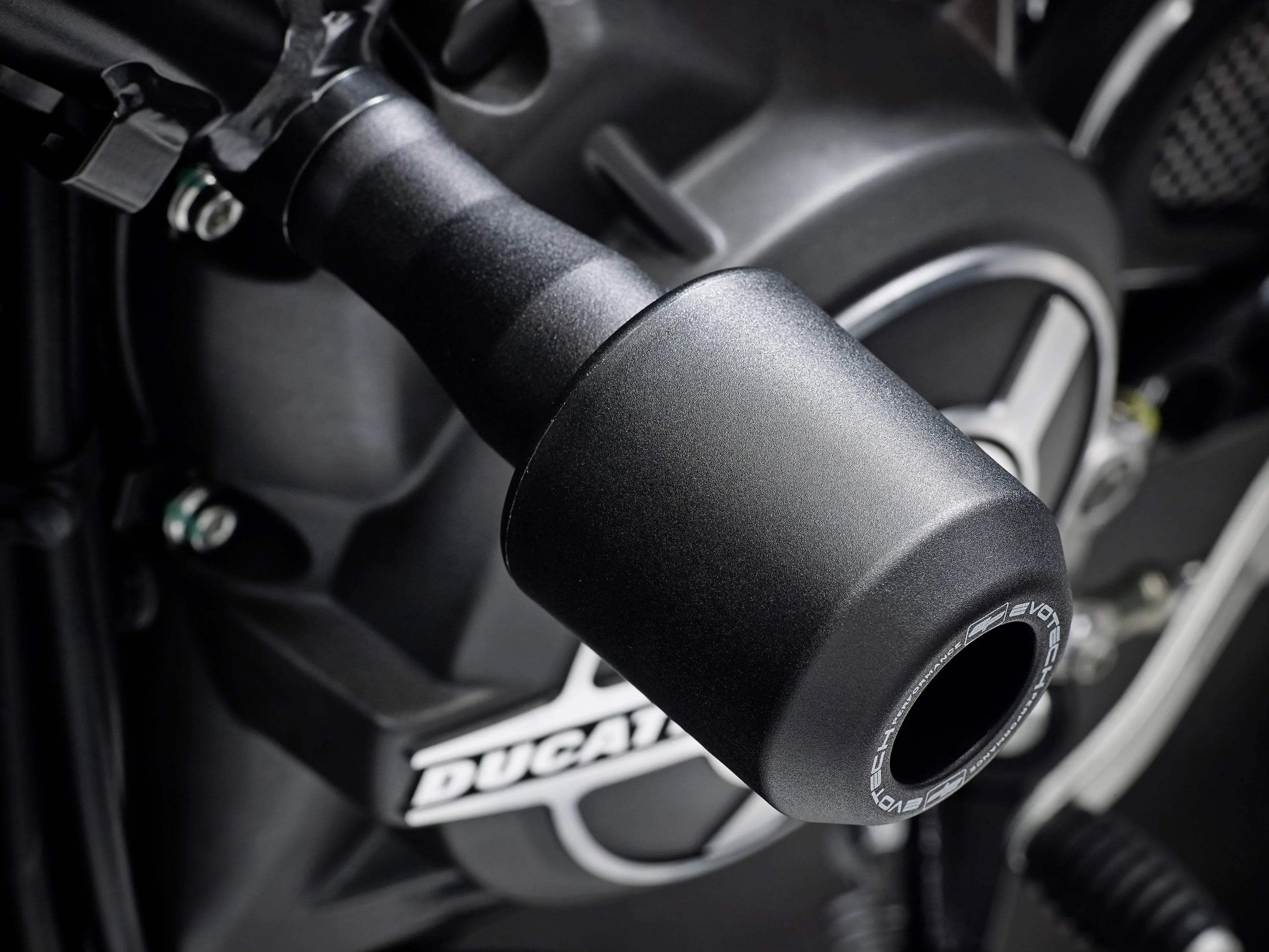 Evotech Ducati Monster 797+ (Plus) Crash Protection Bobbins (2018-2020) - Sturzpads | Evotech Performance