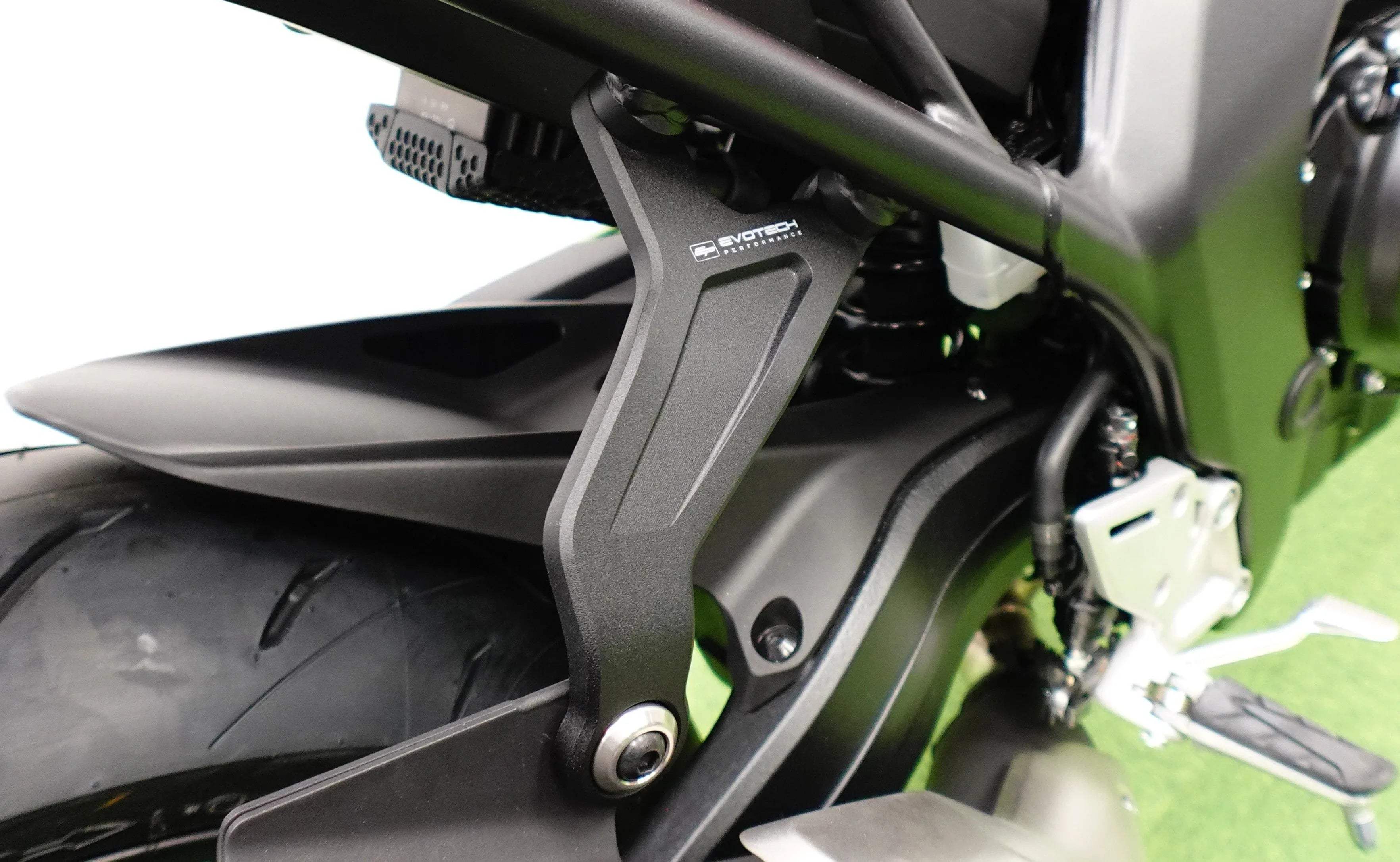 Evotech Exhaust Hanger - Honda CB1000 Hornet (2025+) - Auspuffhalterung | Evotech Performance