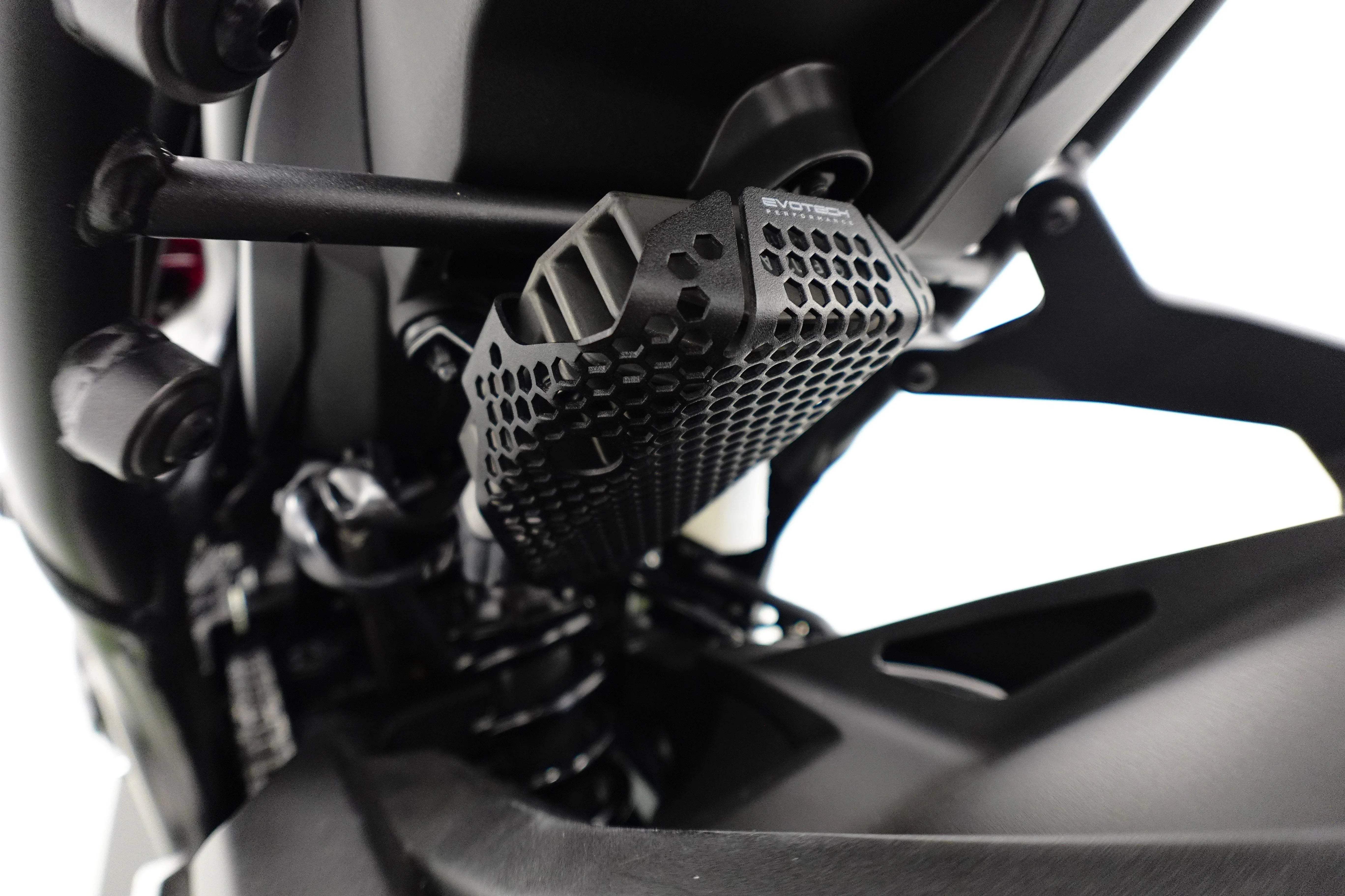 Evotech Rectifier Guard - Honda CB1000 Hornet (2025+) - Soziusfußrastenabdeckung | Evotech Performance
