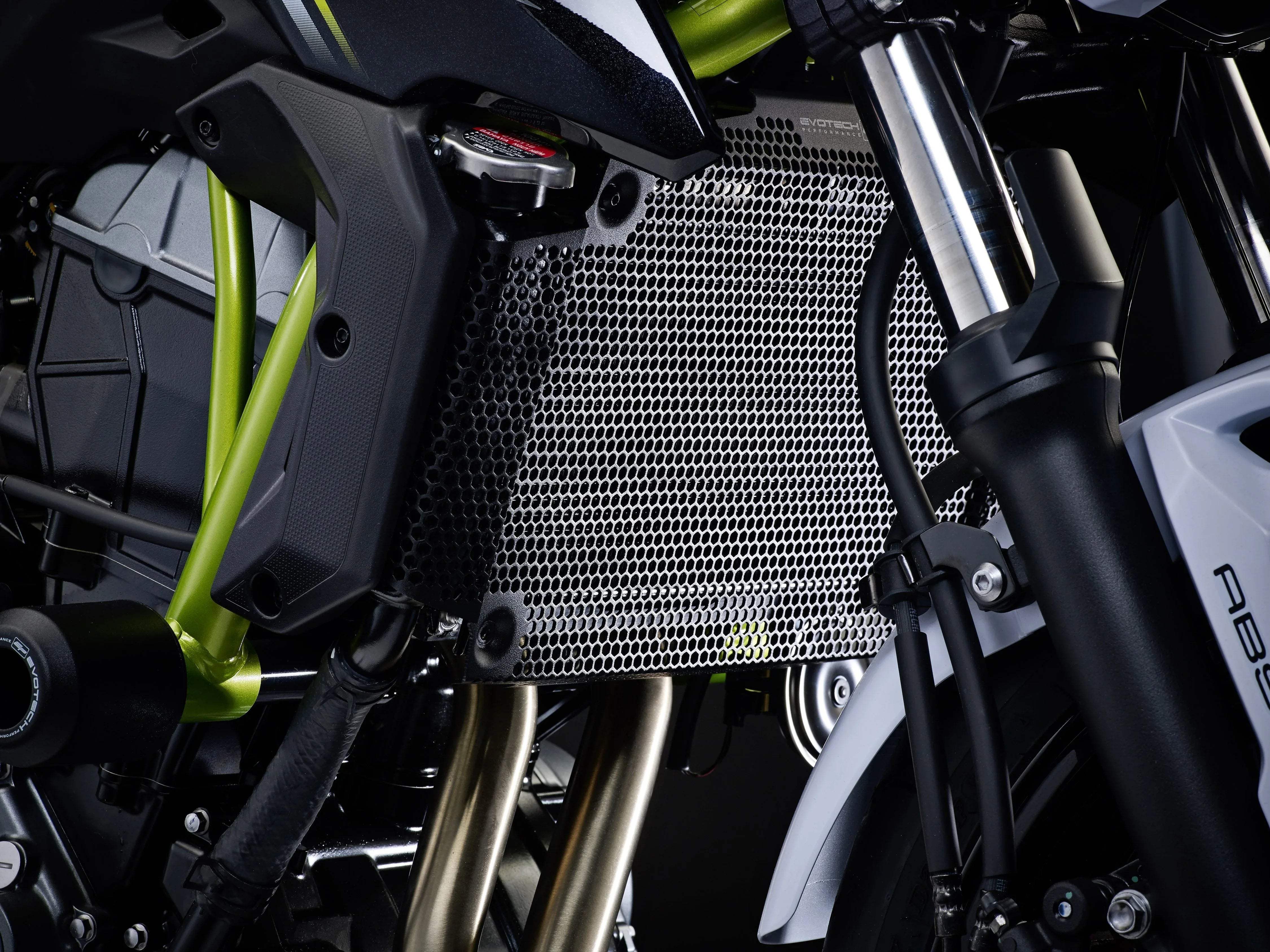 Evotech Performance Kawasaki Z650 Performance Radiator Guard (2021+) - Kühlerschutzgitter | Evotech Performance