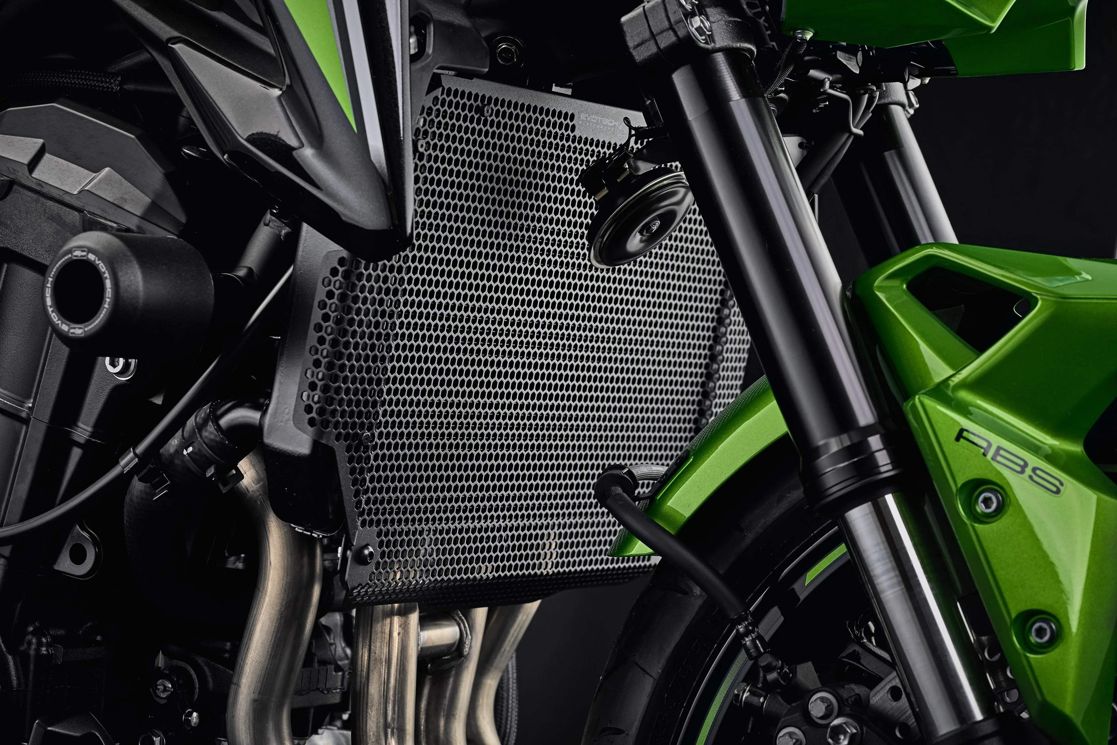 Evotech Performance Kawasaki Z900 SE Radiator Guard (2022 - 2024) - Kühlerschutzgitter | Evotech Performance