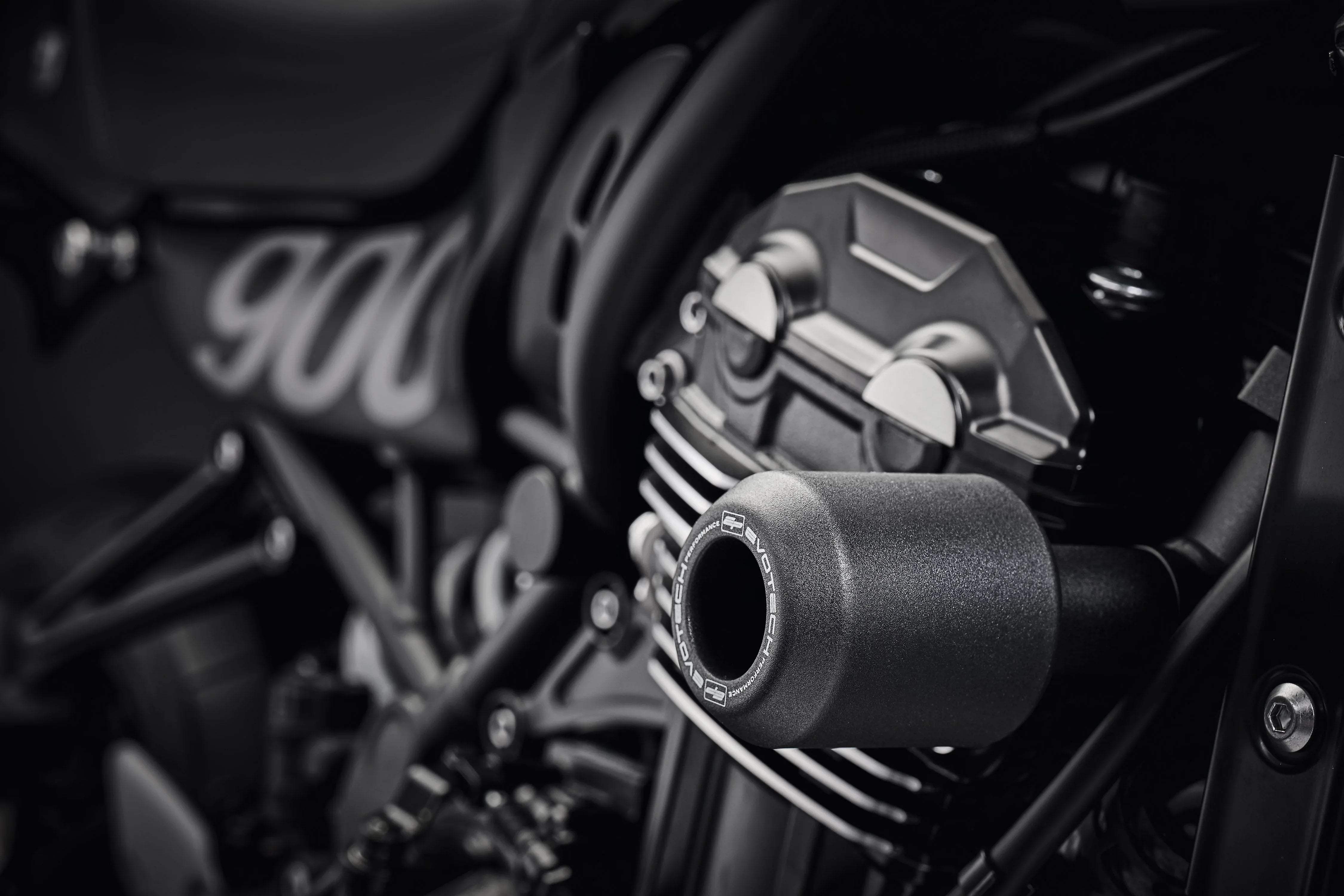 Evotech Kawasaki Z900RS Crash Protection (2018 - 2020) - Sturzpads | Evotech Performance