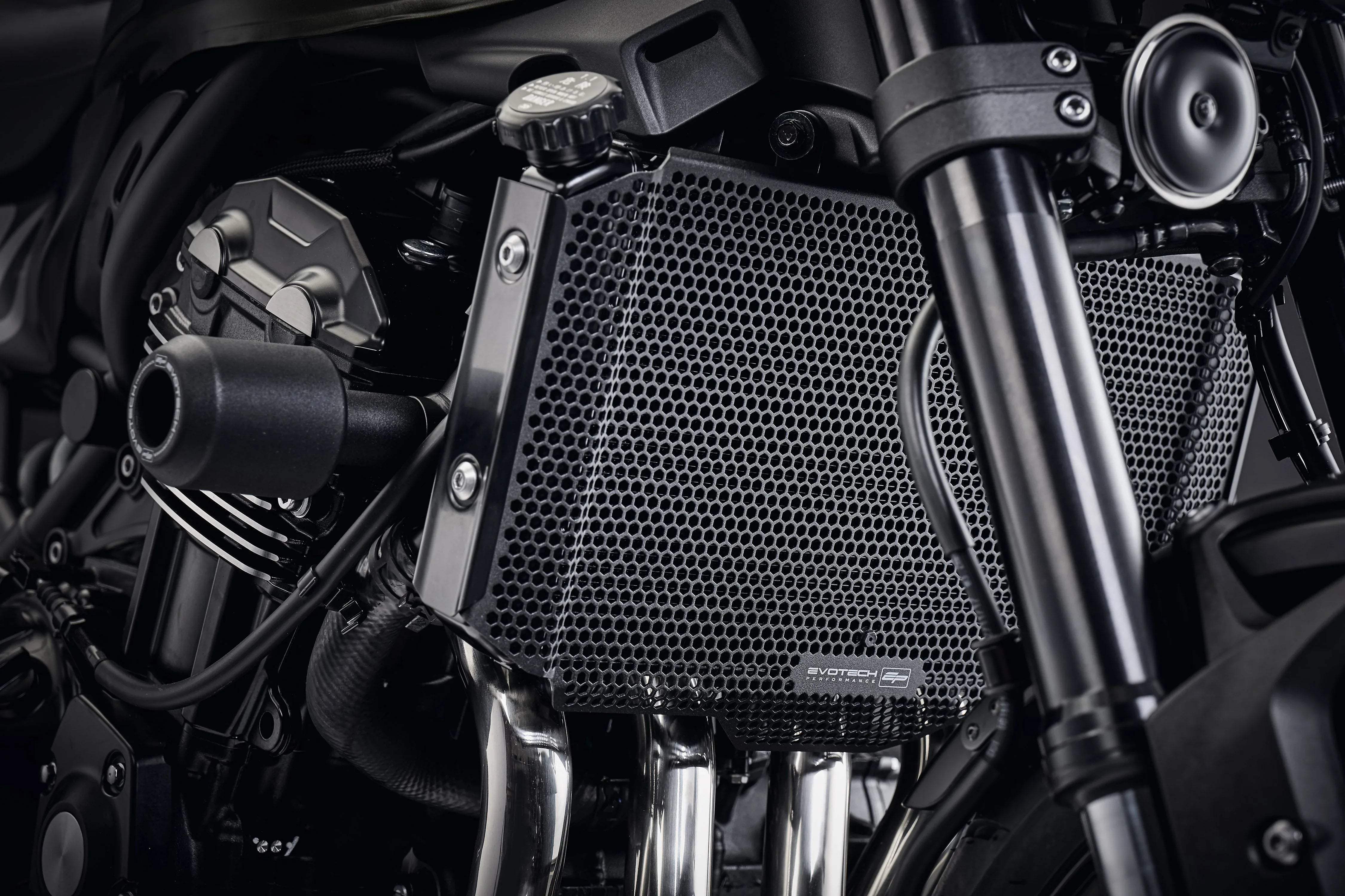 Evotech Kawasaki Z900RS Radiator Guard (2018 - 2020) - Kühlerschutzgitter | Evotech Performance
