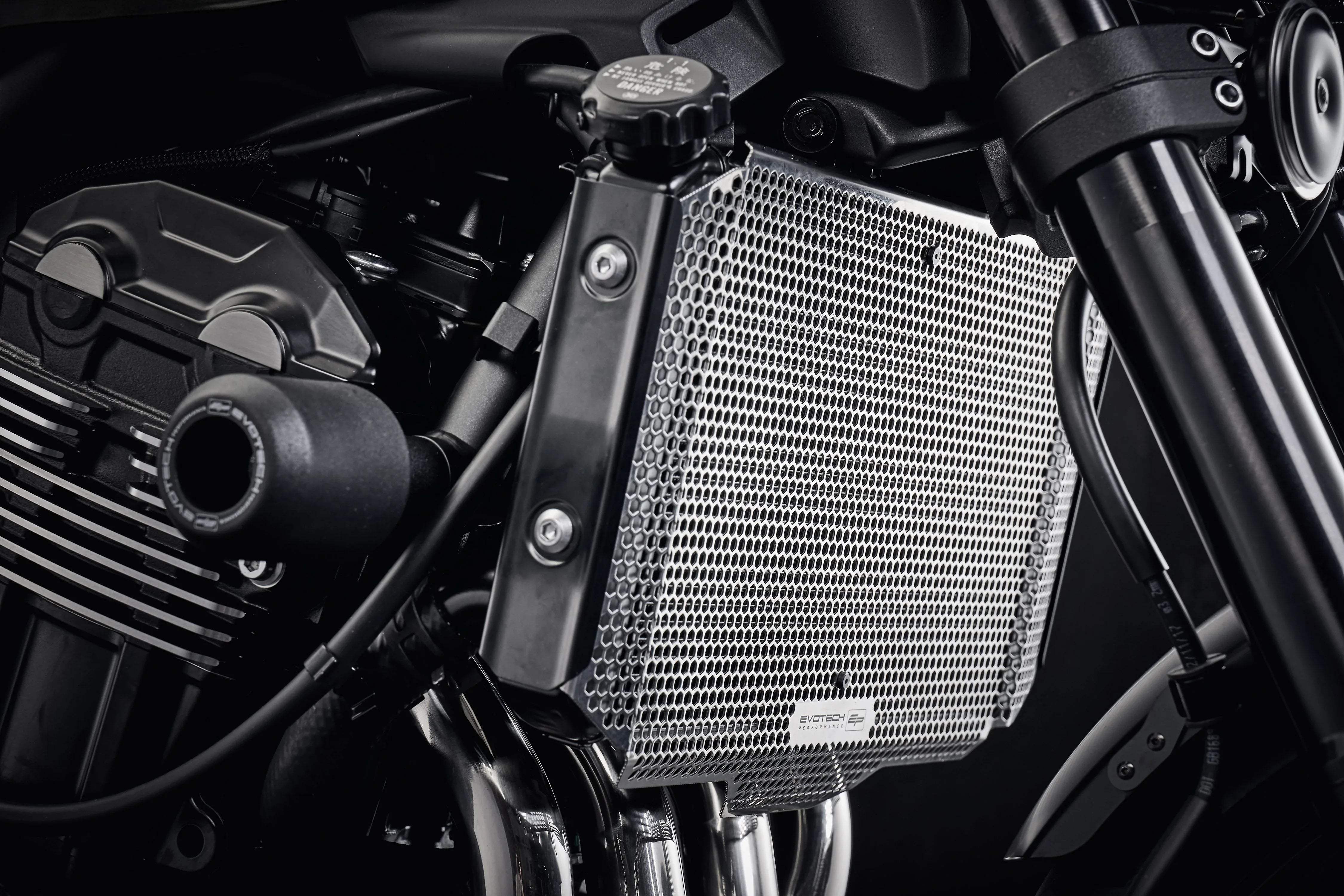Evotech Kawasaki Z900RS Cafe Performance Radiator Guard (2018-2020) (Stainless Steel) - Kühlerschutzgitter | Evotech Performance